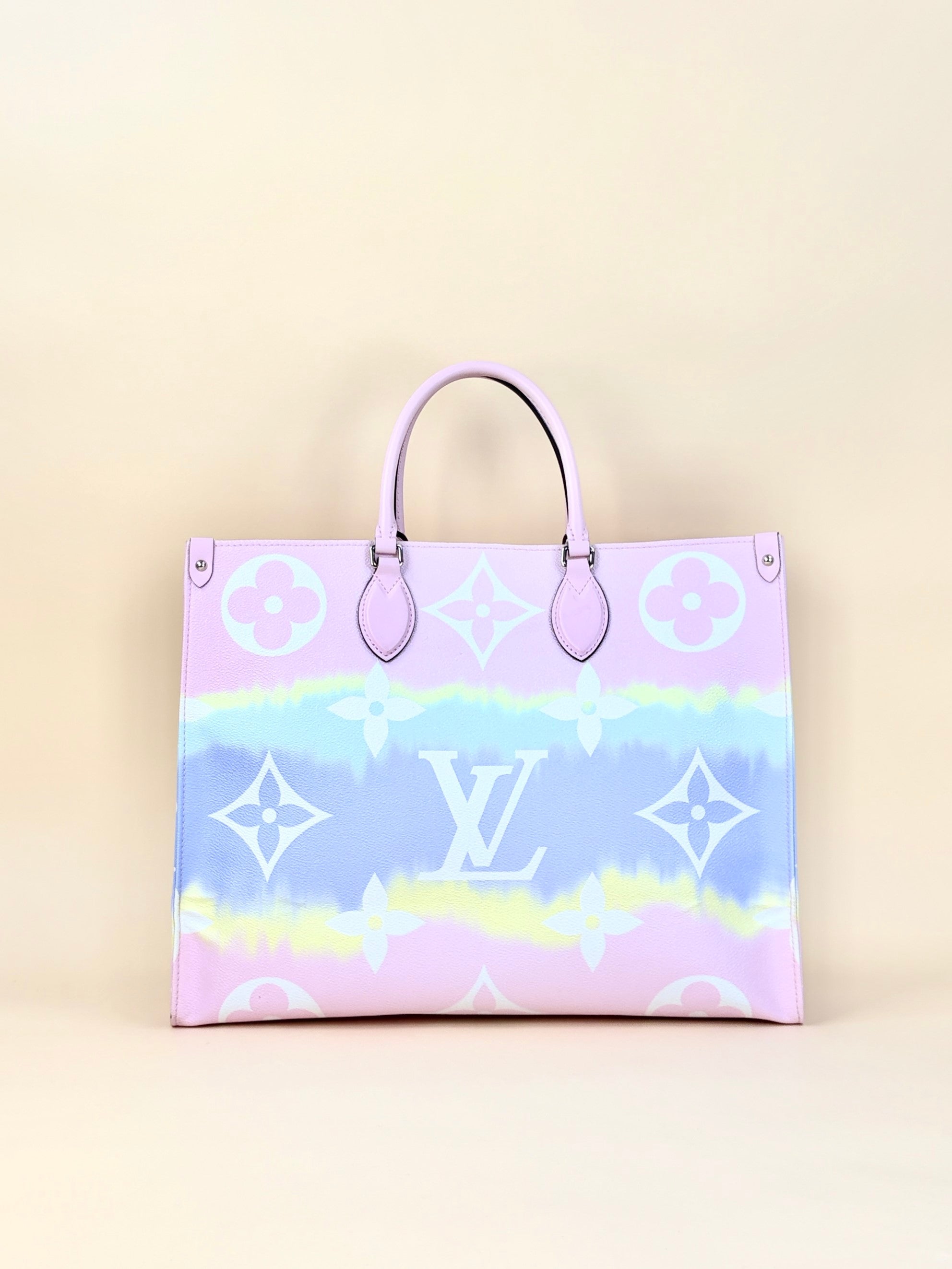 louis Vuitton on the go GM monogram giant escale pastel tote bag