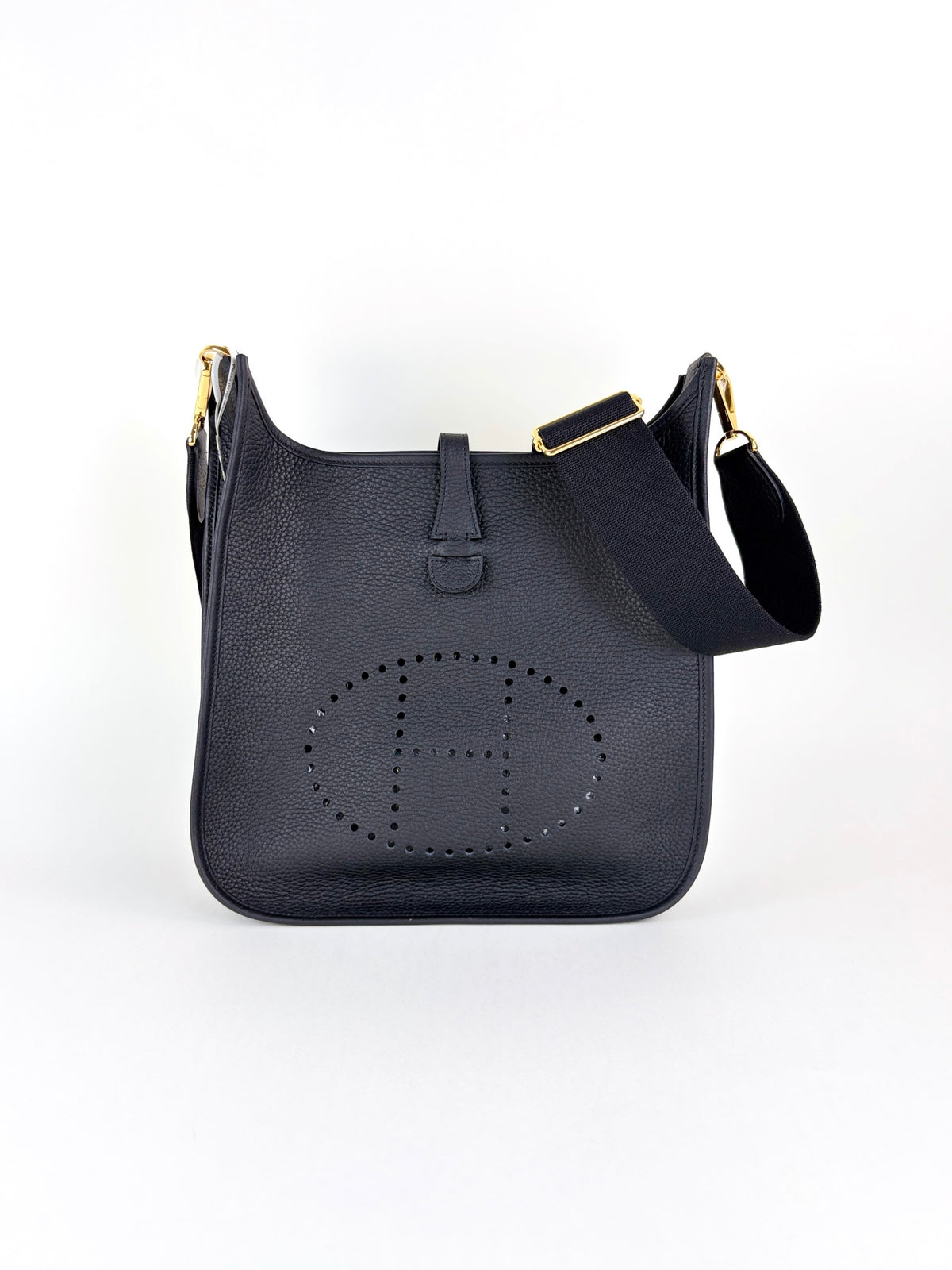 Hermes Evelyne III 29 noir Clemence leather Bag