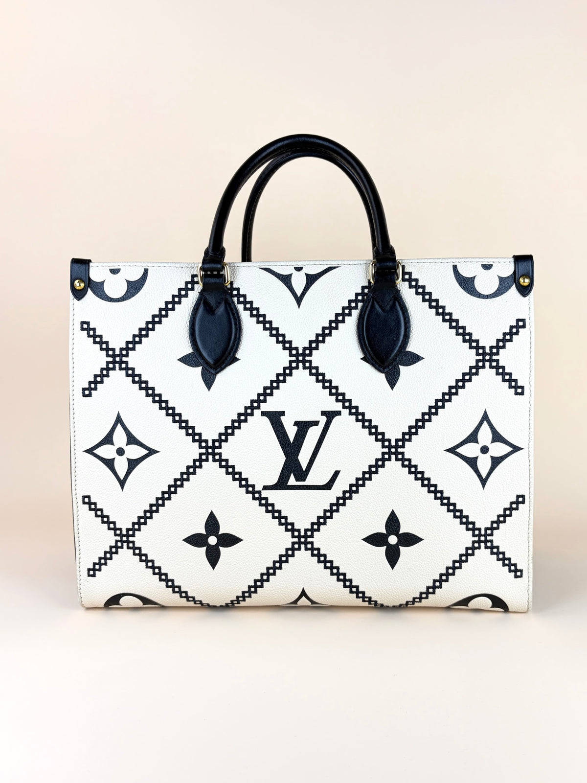 Louis Vuitton black/cream monogram empriente broderies on the go mm tote bag