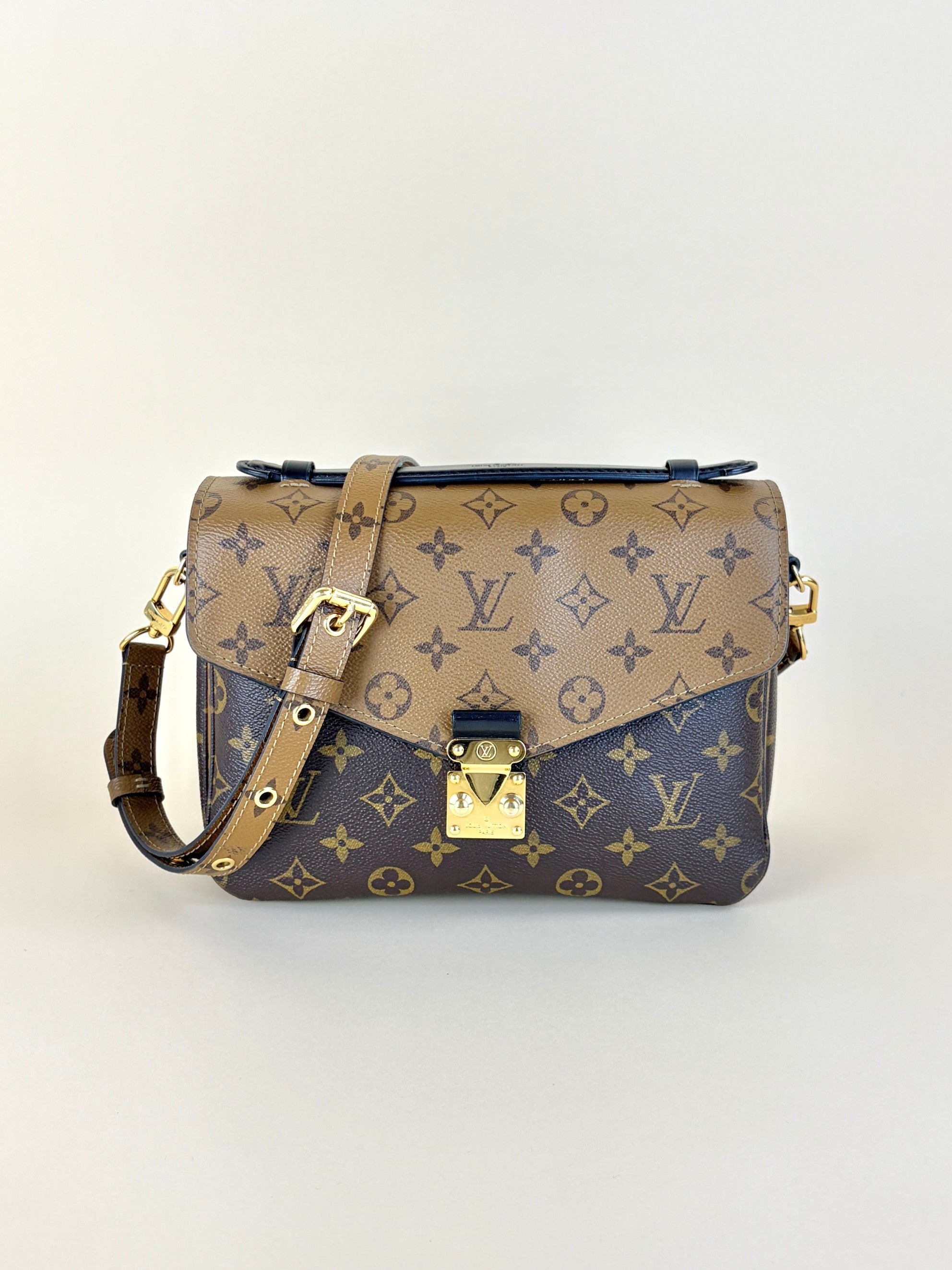 Louis Vuitton Monogram reverse canvas pochette Metis