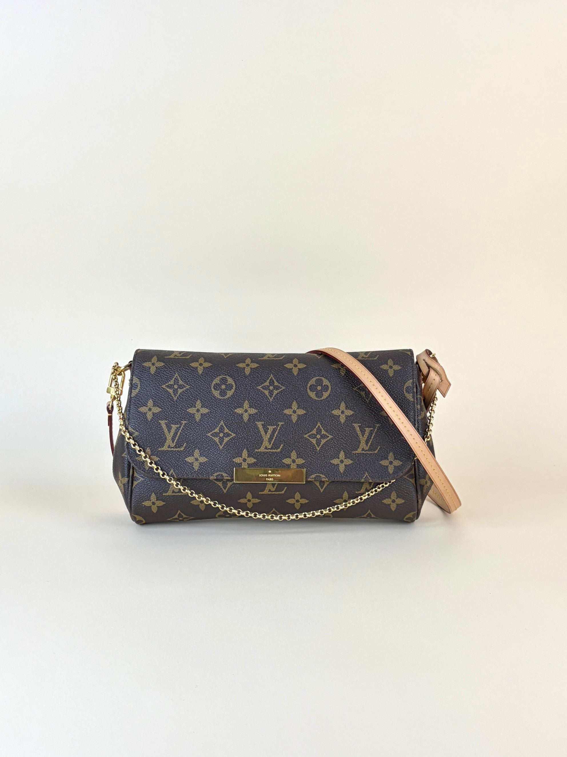 Louis Vuitton Monogram canvas favorite mm bag