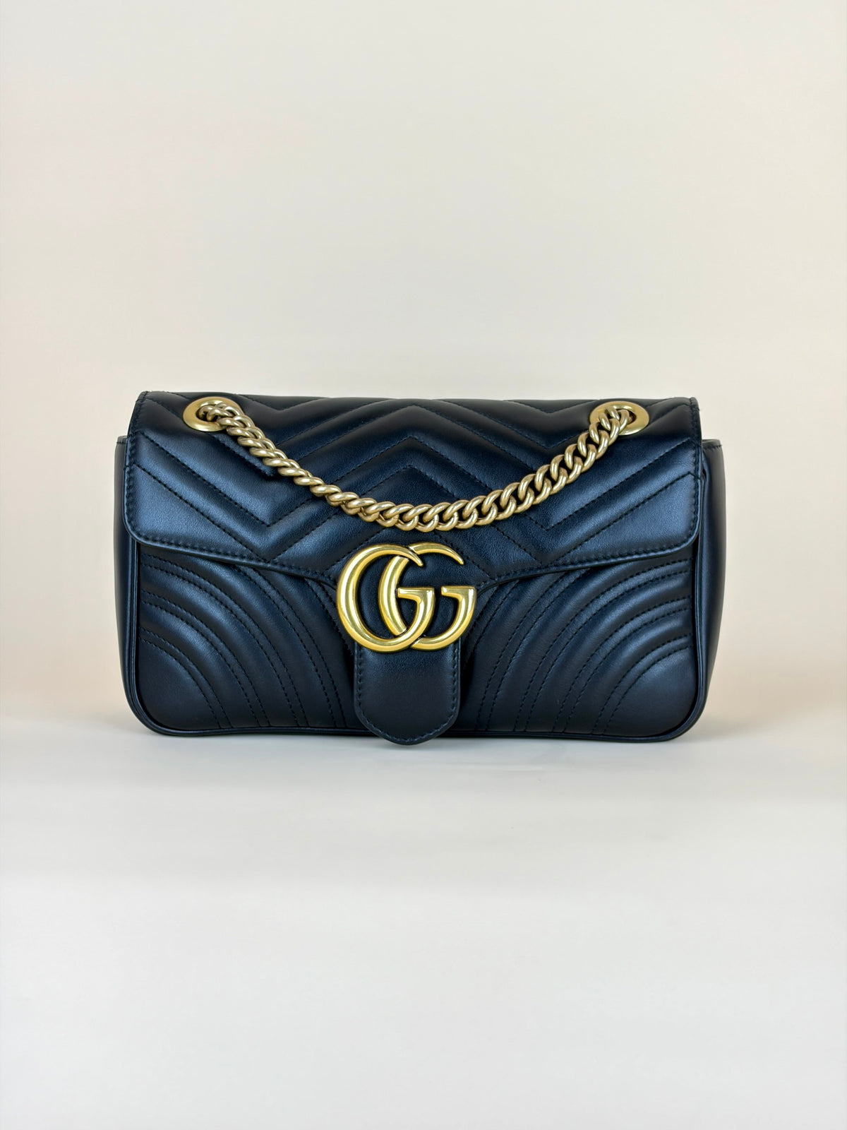 Gucci black GG Marmont Medium Shoulder Bag