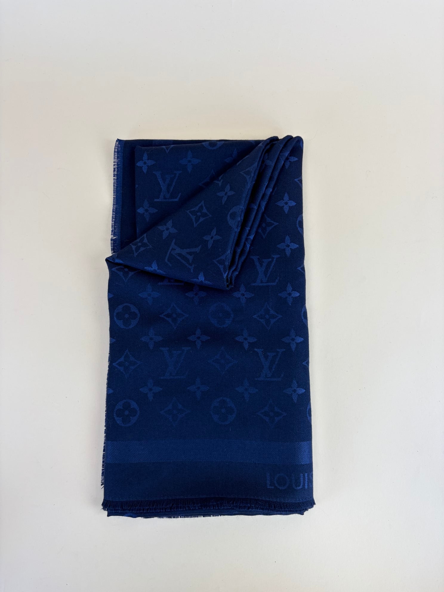 Louis Vuitton blue Monogram classic silk and soft wool shawl Scarf
