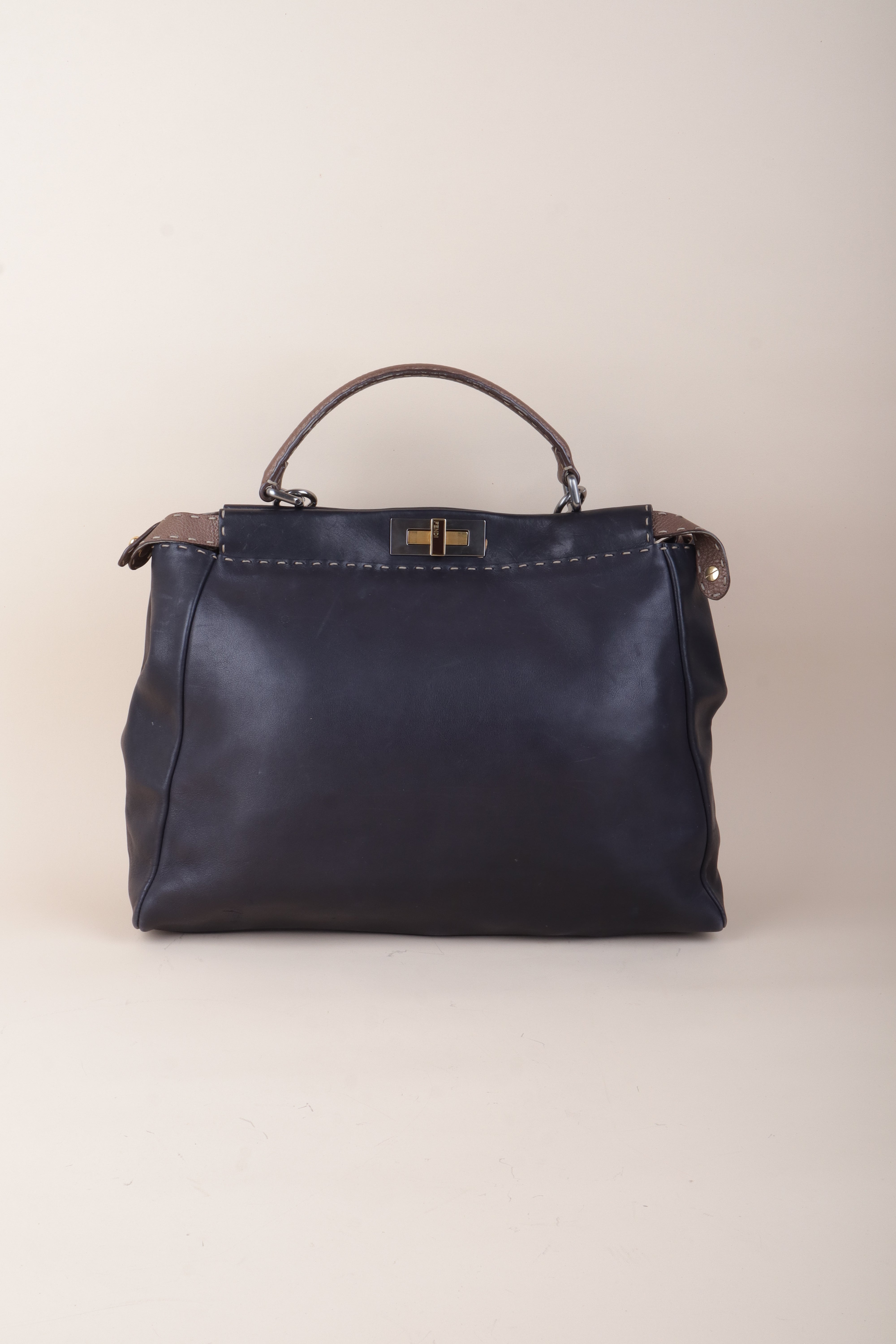 Fendi  selleria Peekaboo large black