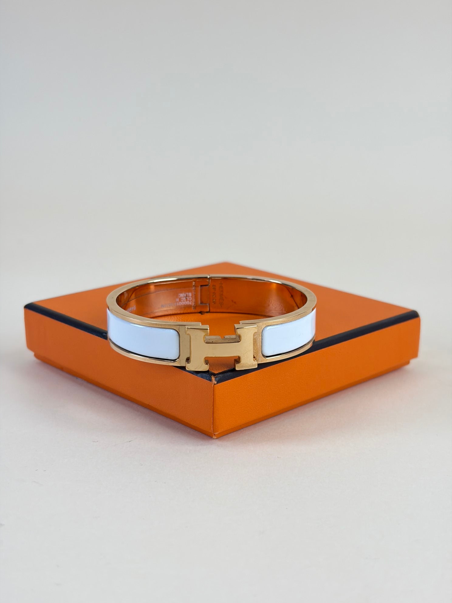 Hermes clic H bracelet white x rose gold