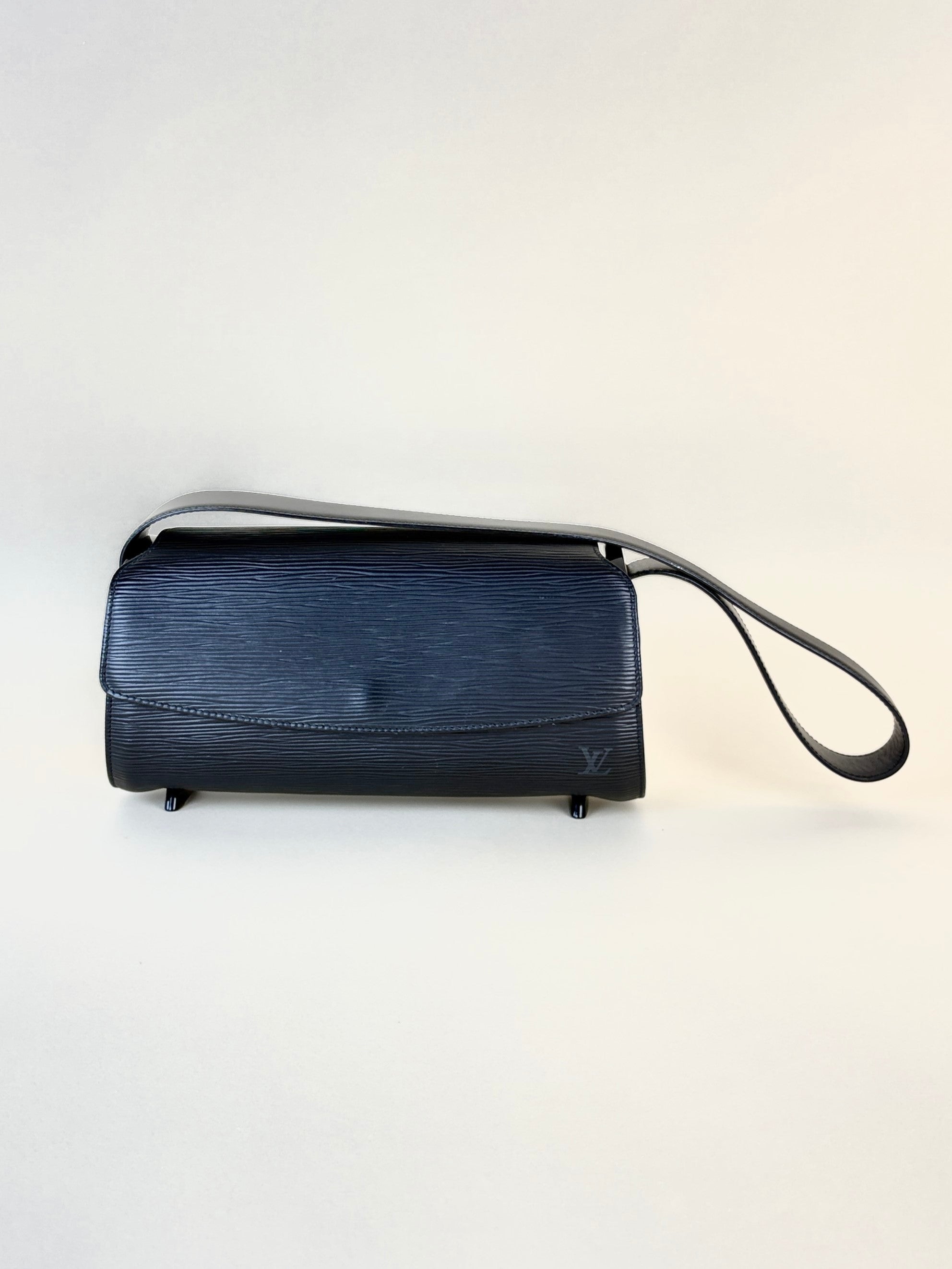louis Vuitton black epi leather nocturne pm