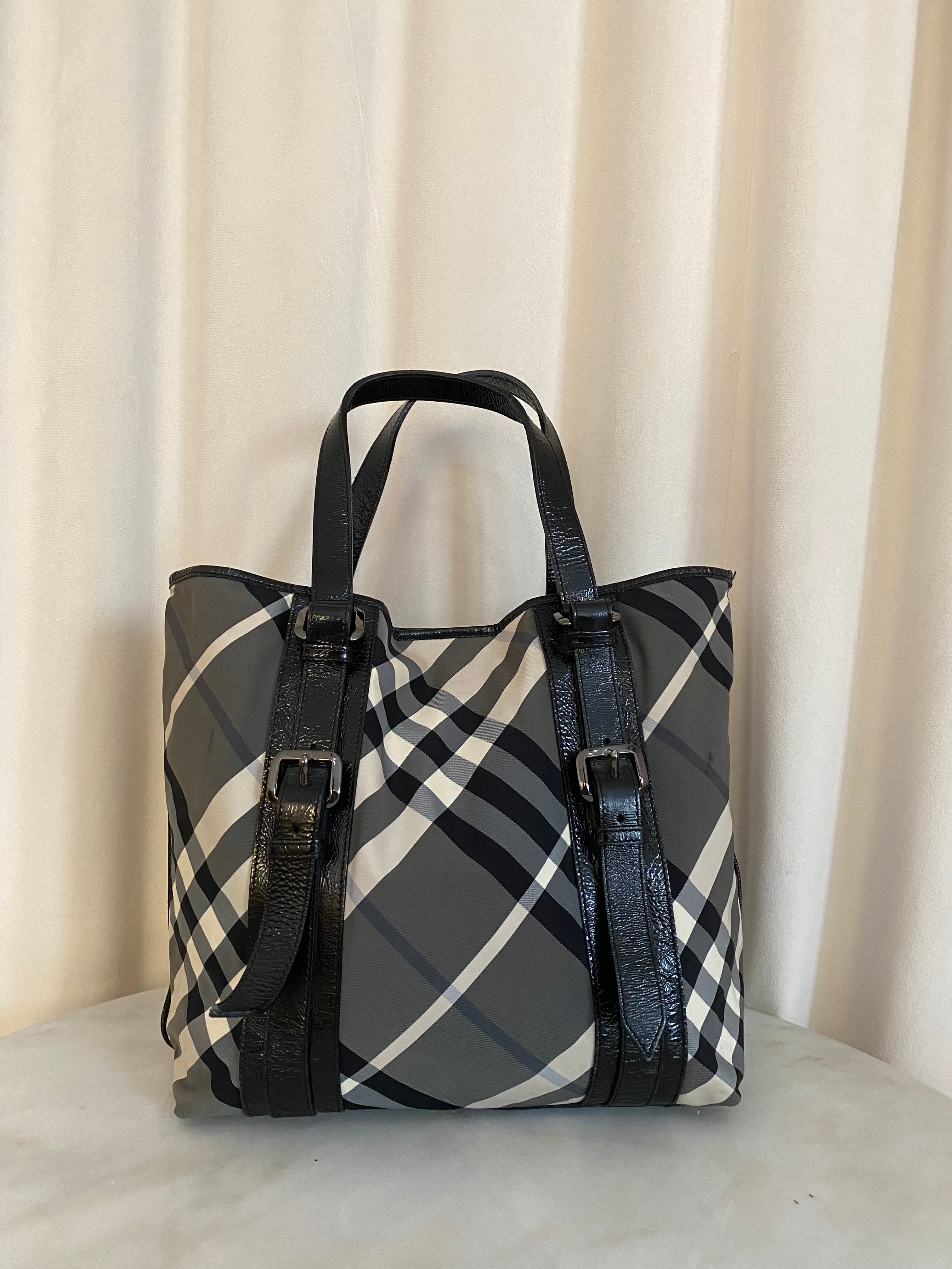 Burberry Black Victoria Beat Check Shoulder Bag