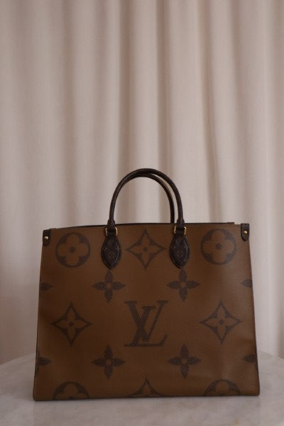 Louis Vuitton Bicolor Monogram Reverse Onthego GM Bag