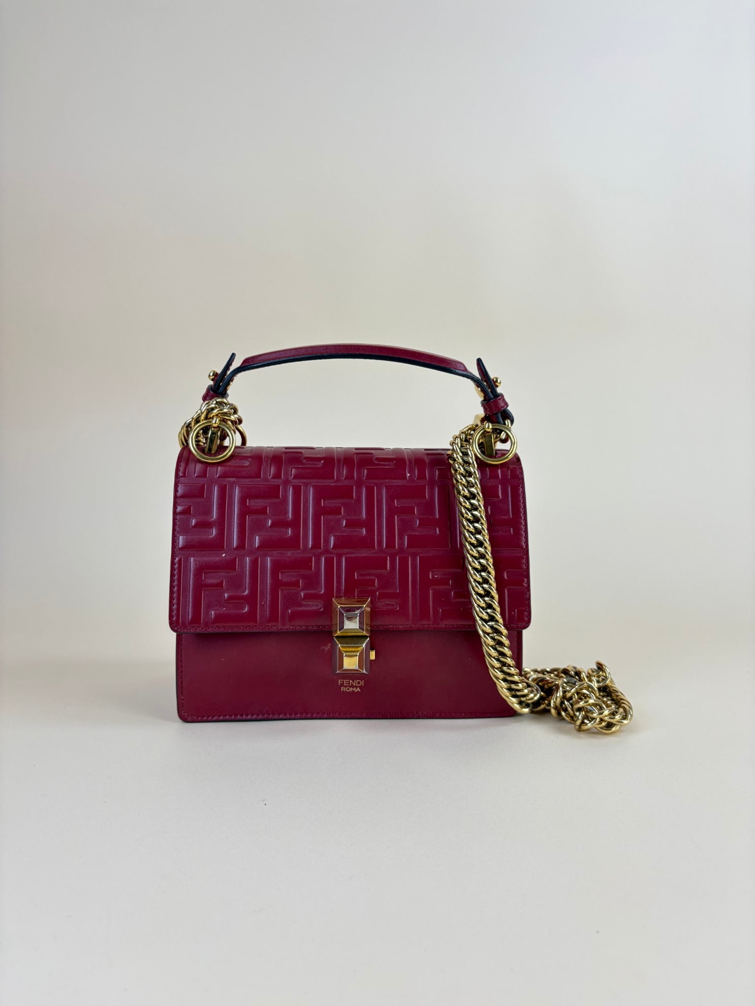 Fendi ff 1974 small embossed red Kan i chain shoulder bag