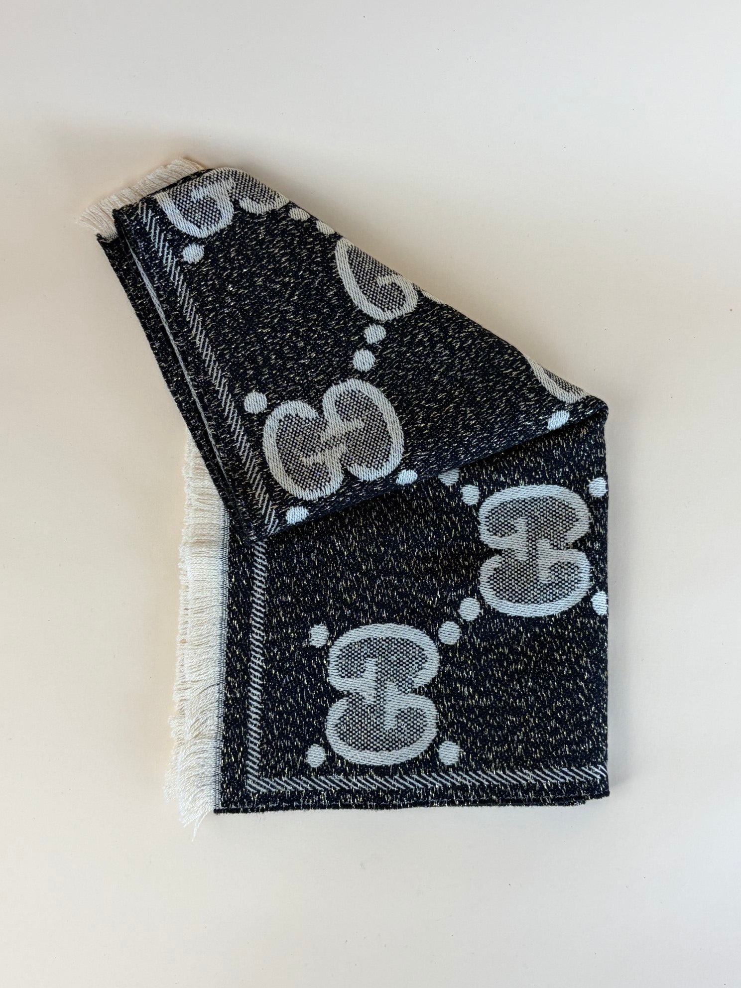 GUCCI gg jumbo wool scarf black& beige-Scarf-Gucci-The Closet Egypt