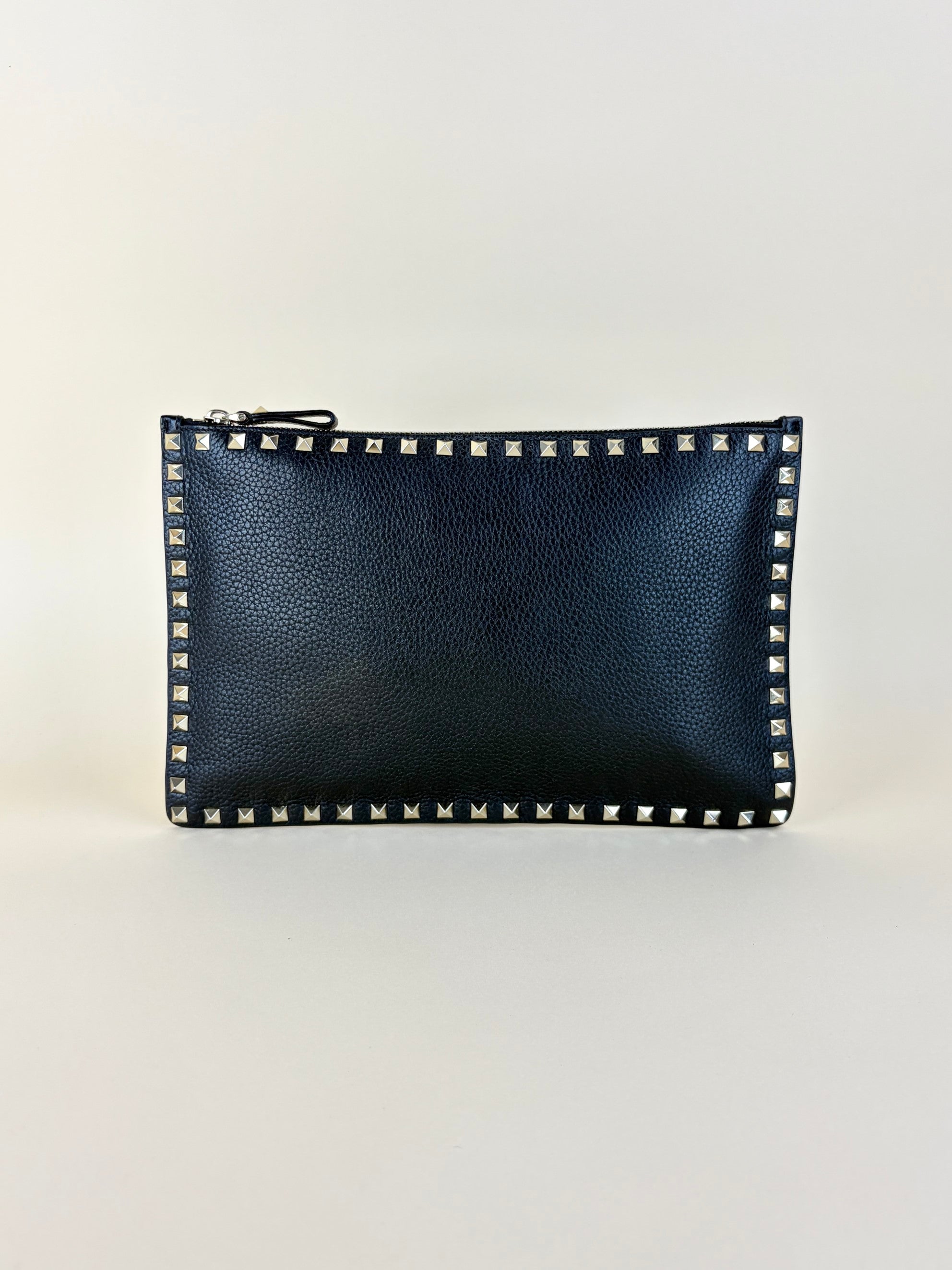 Valentino black pebbled calfskin Rock stud flat large Zipped pouch