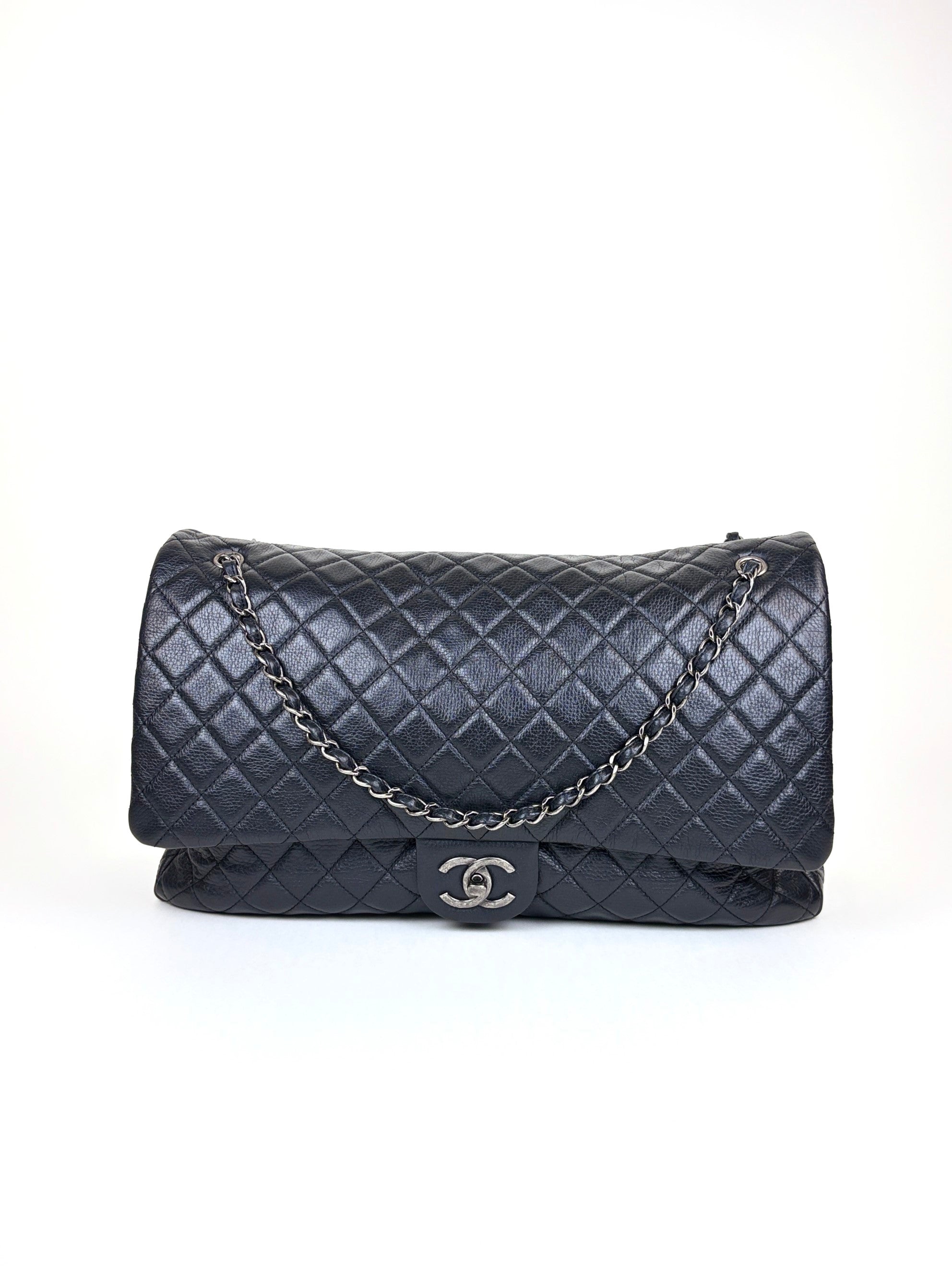 CHANEL black grained calfskin quilted xxl travel flap bag