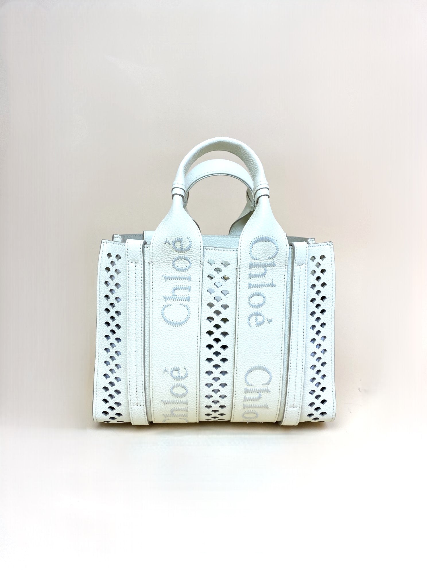 CHLOE woody cut off leather misty ivory small