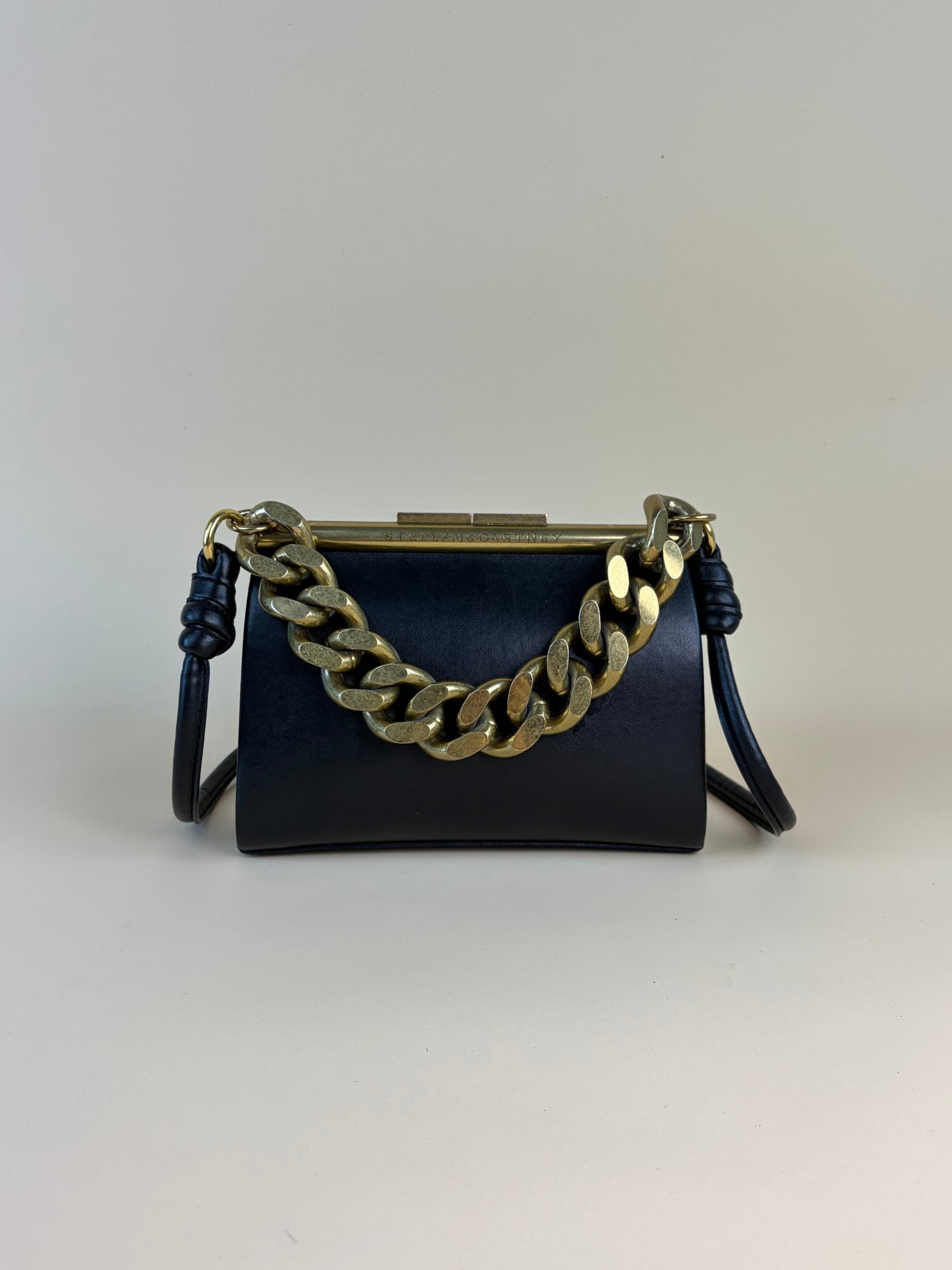Stella Mccartney Black Small Chunky Chain Small Shoulder Bag