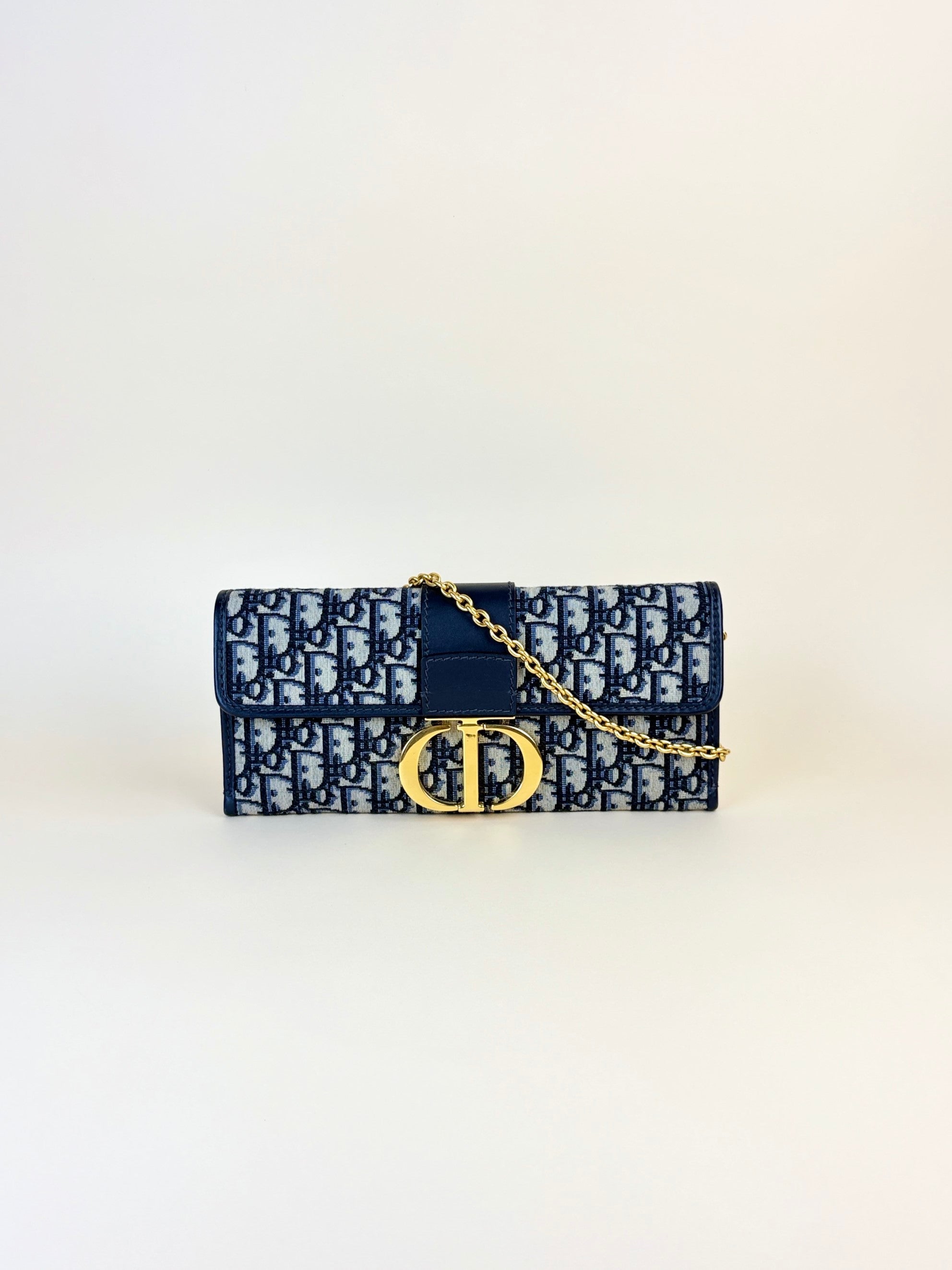 Dior blue oblique canvas 30montaigne chain clutch
