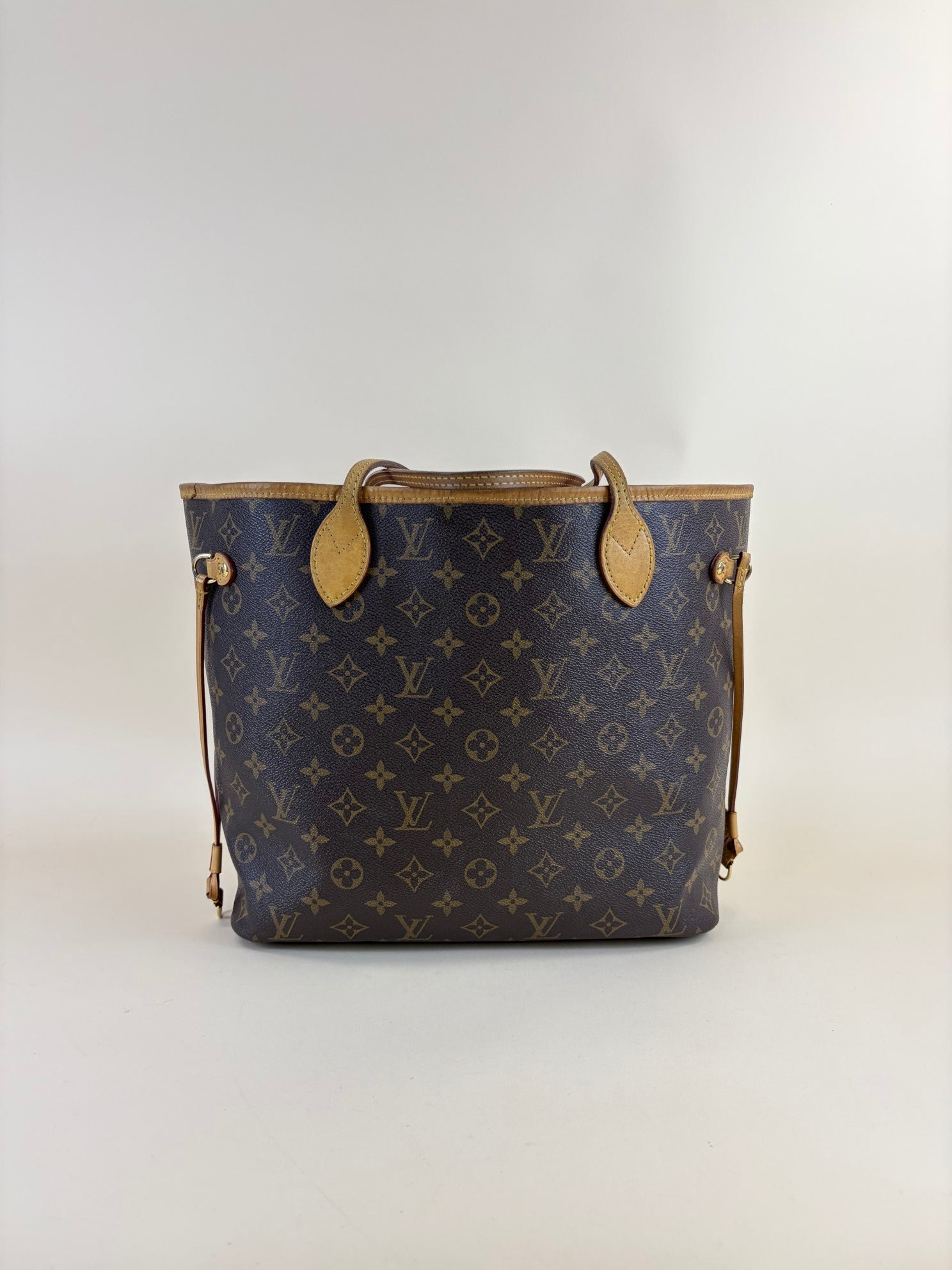 Louis Vuitton Monogram MM Neverfull Bag