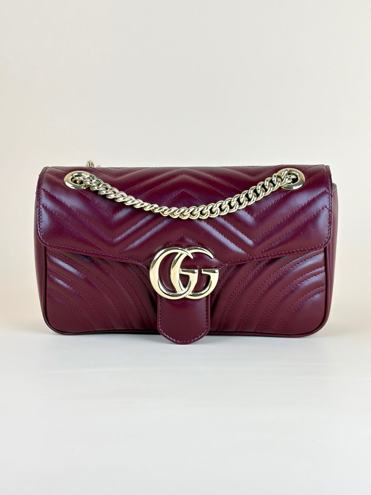 Gucci rosso Ancora red GG Marmont medium shoulder bag