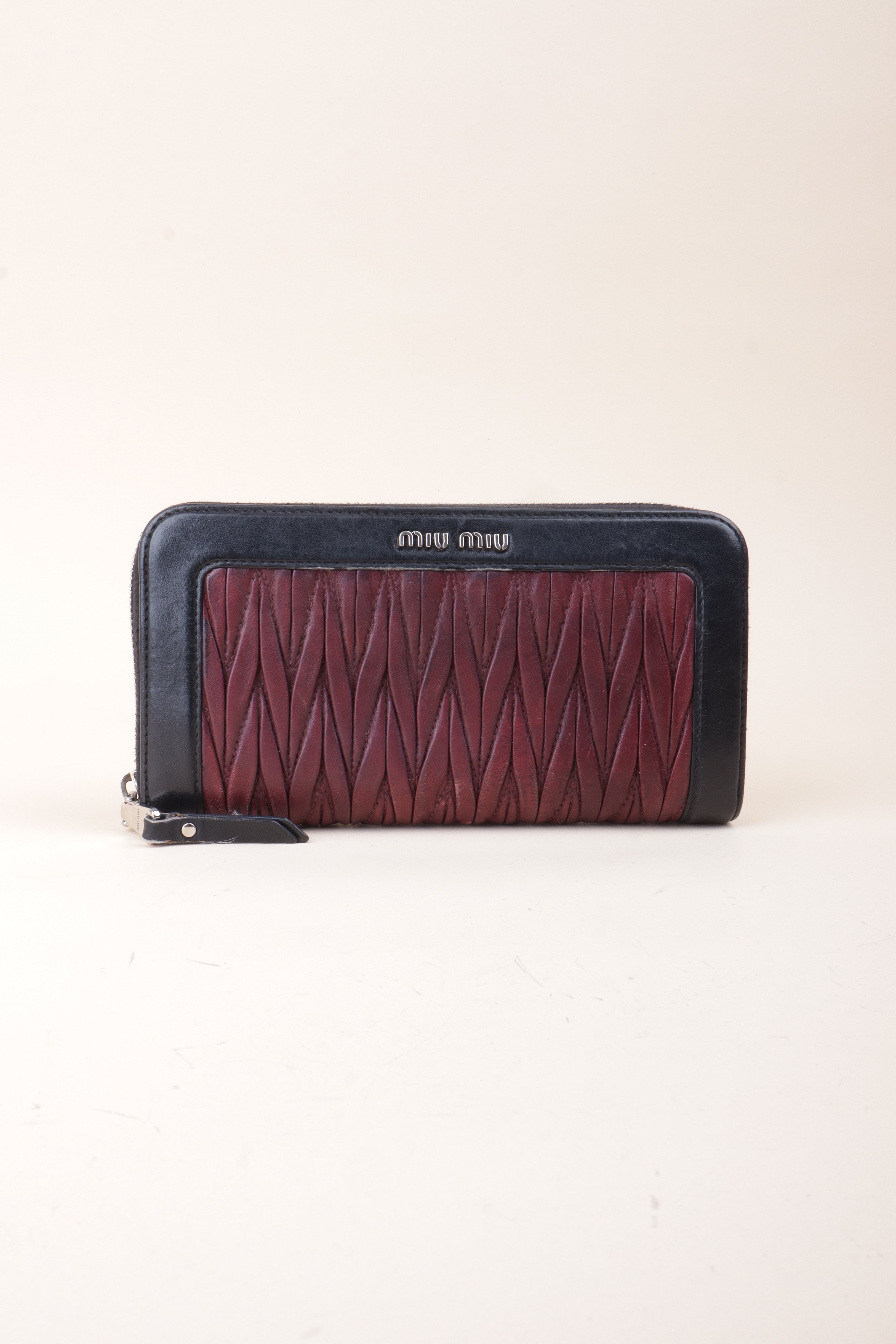 MIU MIU black and burgundy Matelassé Zip around