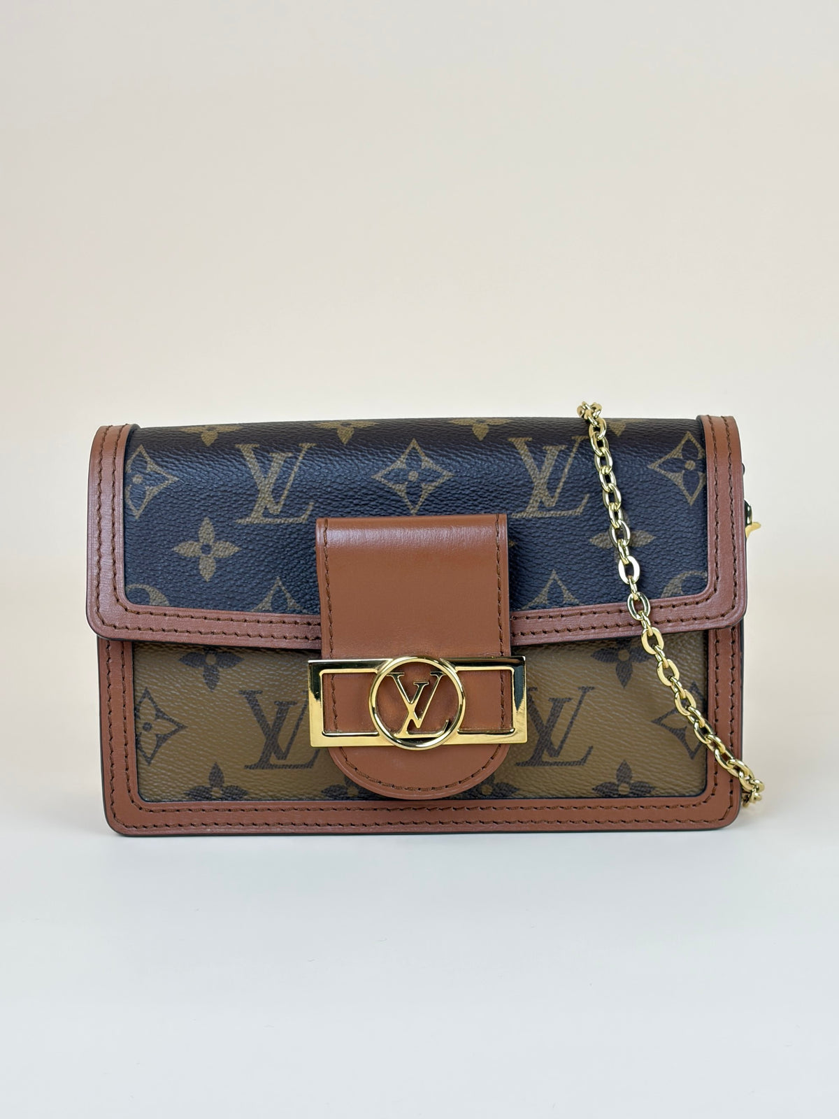 Louis Vuitton Reverse Monogram Dauphine chain wallet
