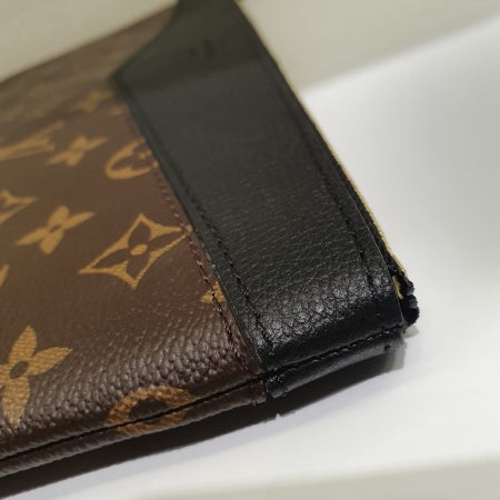 Louis Vuitton Monogram Black Daily Pouch