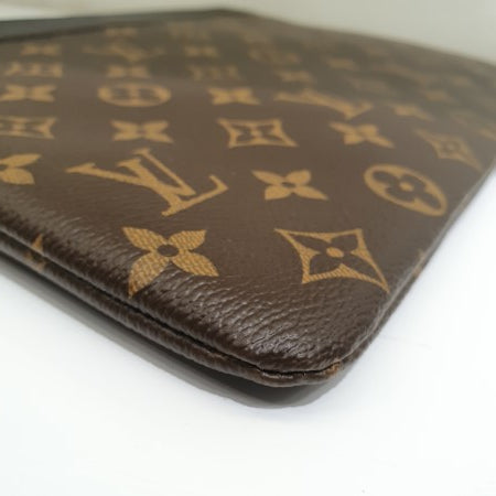 Louis Vuitton Monogram Black Daily Pouch