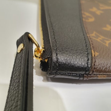 Louis Vuitton Monogram Black Daily Pouch