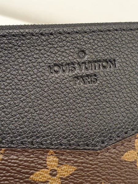 Louis Vuitton Monogram Black Daily Pouch