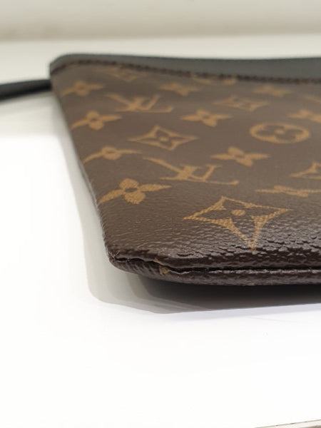 Louis Vuitton Monogram Black Daily Pouch