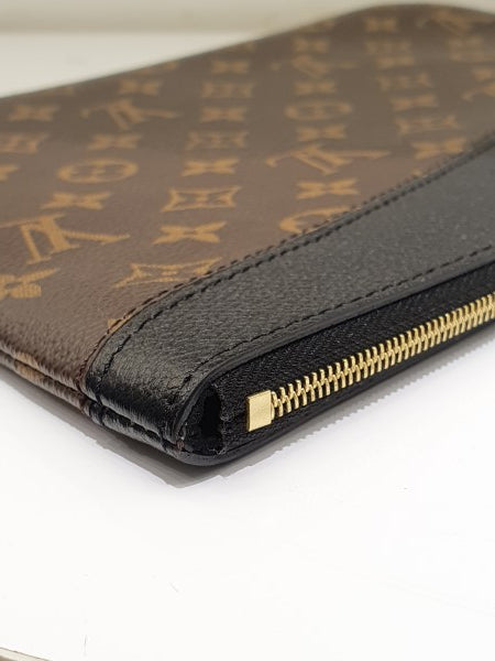 Louis Vuitton Monogram Black Daily Pouch