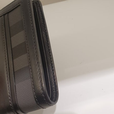 Burberry Black House Check Wallet