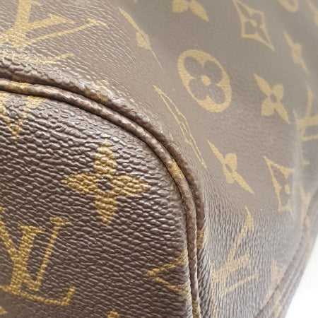 Louis Vuitton Monogram Neverfull MM Bag