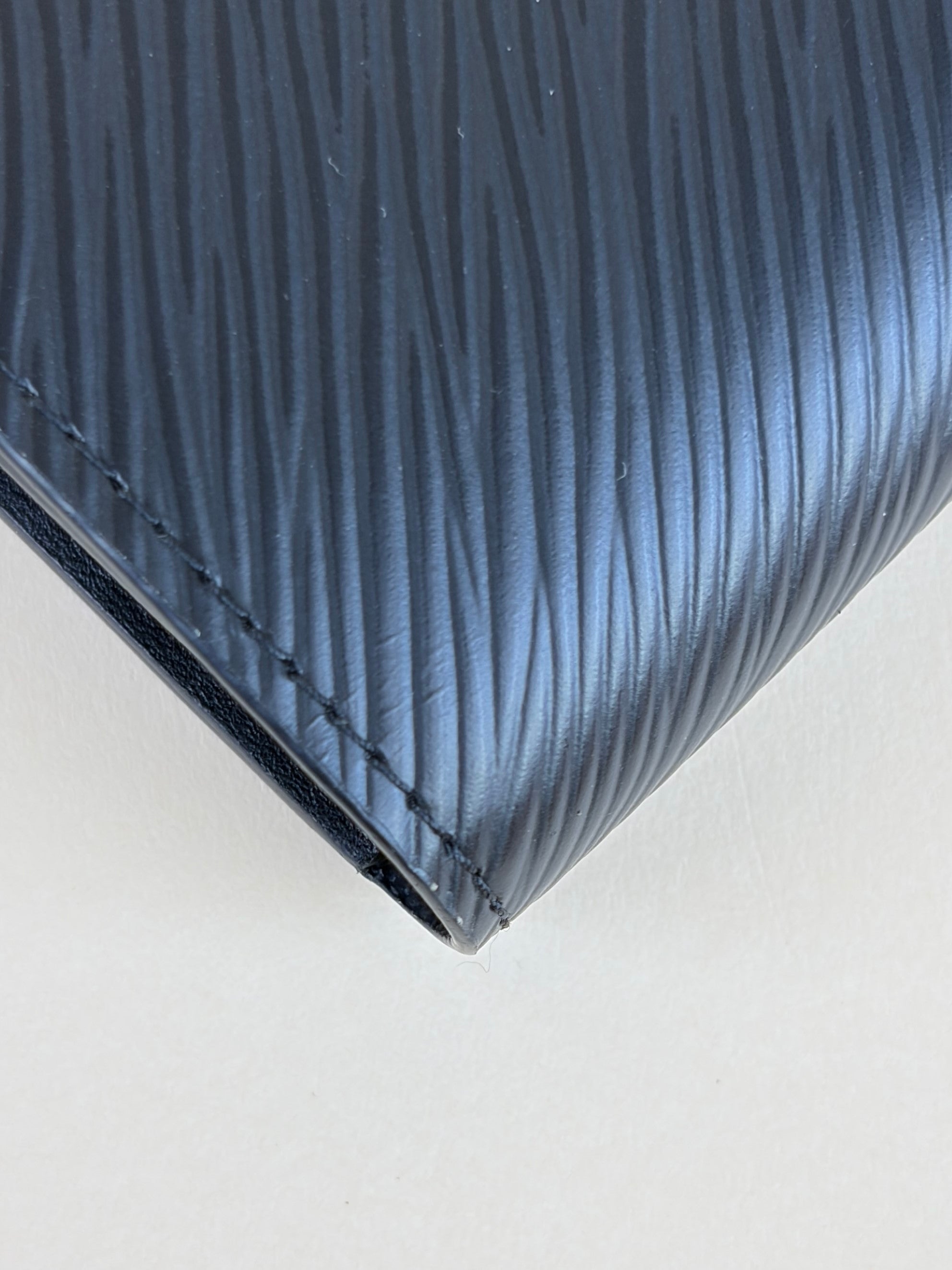 Louis Vuitton Noir Twist Multicartes Small Wallet
