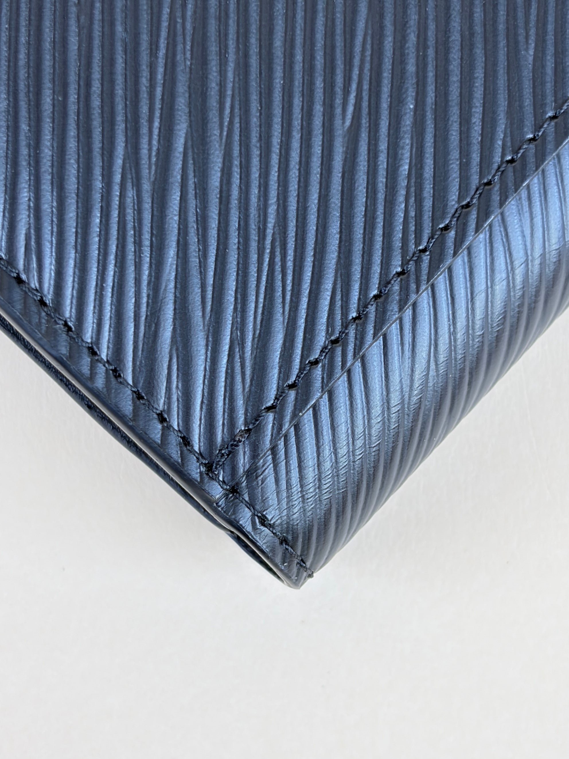 Louis Vuitton Noir Twist Multicartes Small Wallet