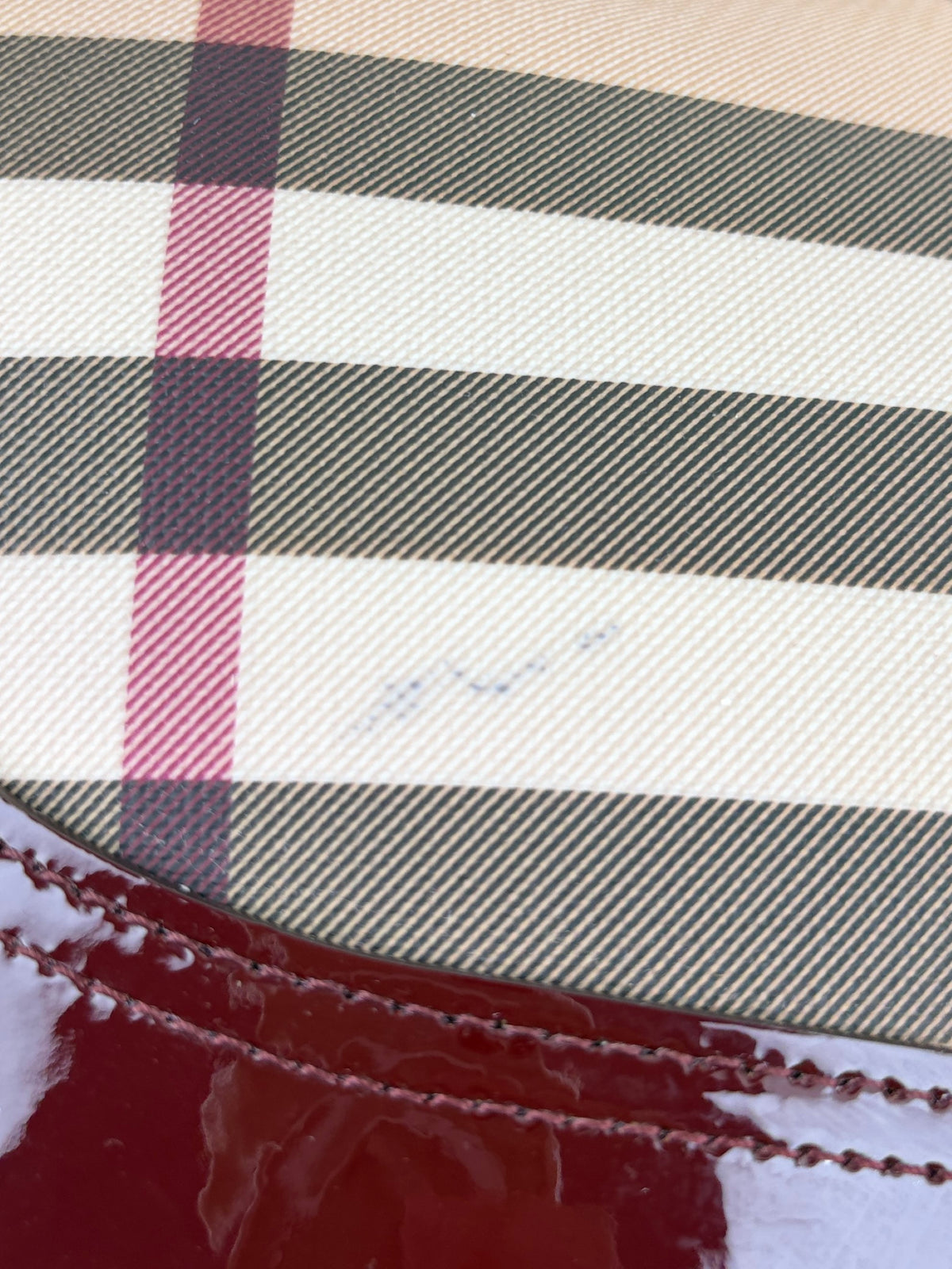 Burberry red patent leather and Nova Check coated canvas brook hobo bag