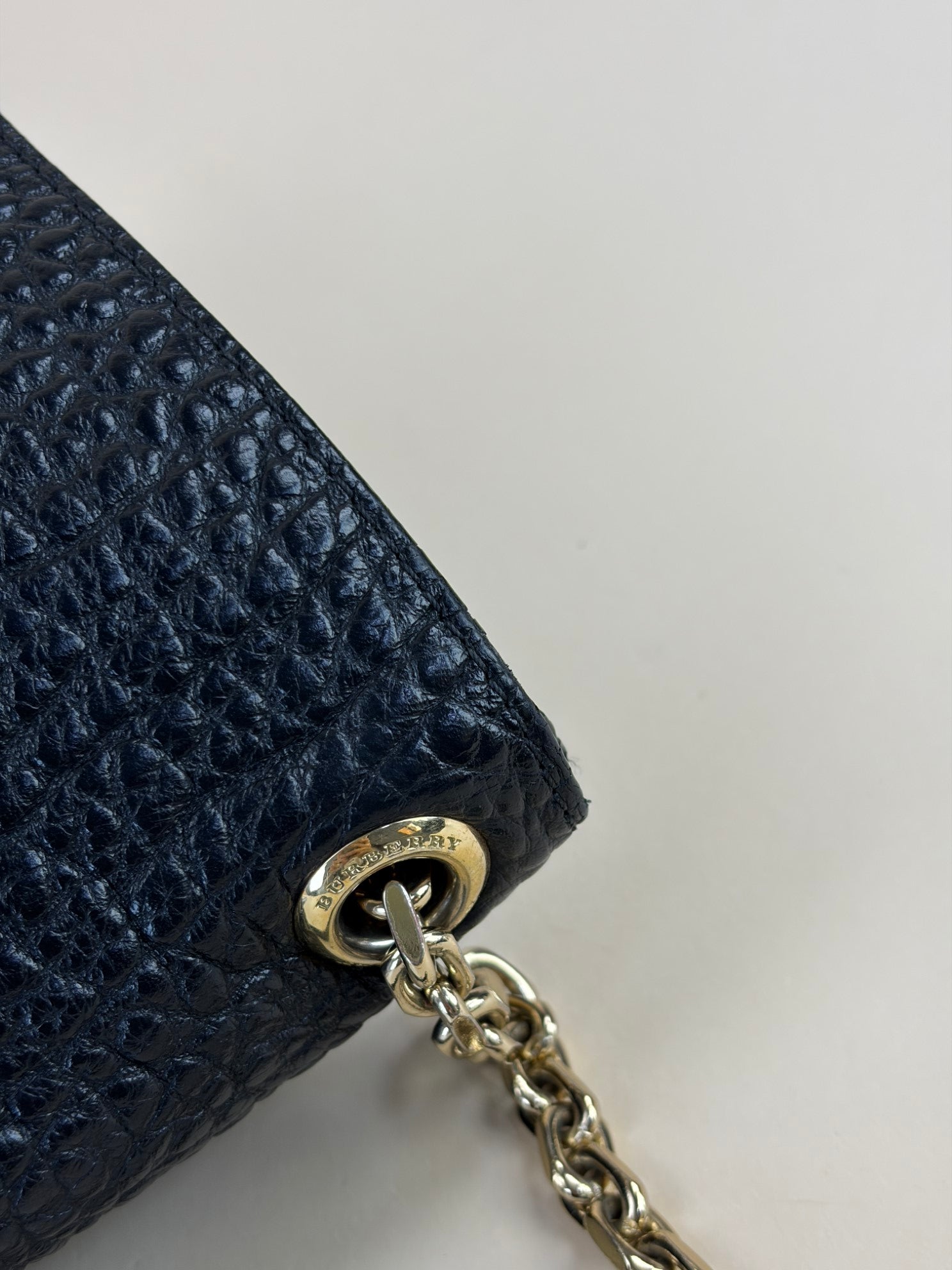 Burberry Black signature grain leather large Mildenhall shoulder bag