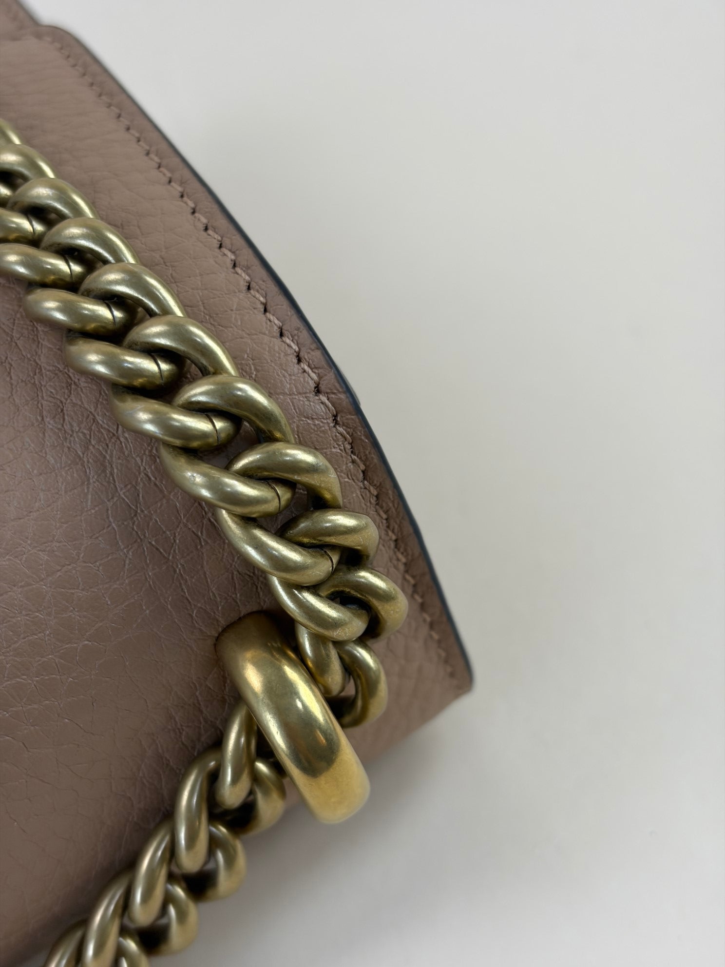 Gucci beige calfskin gg Marmont small chain handle bag