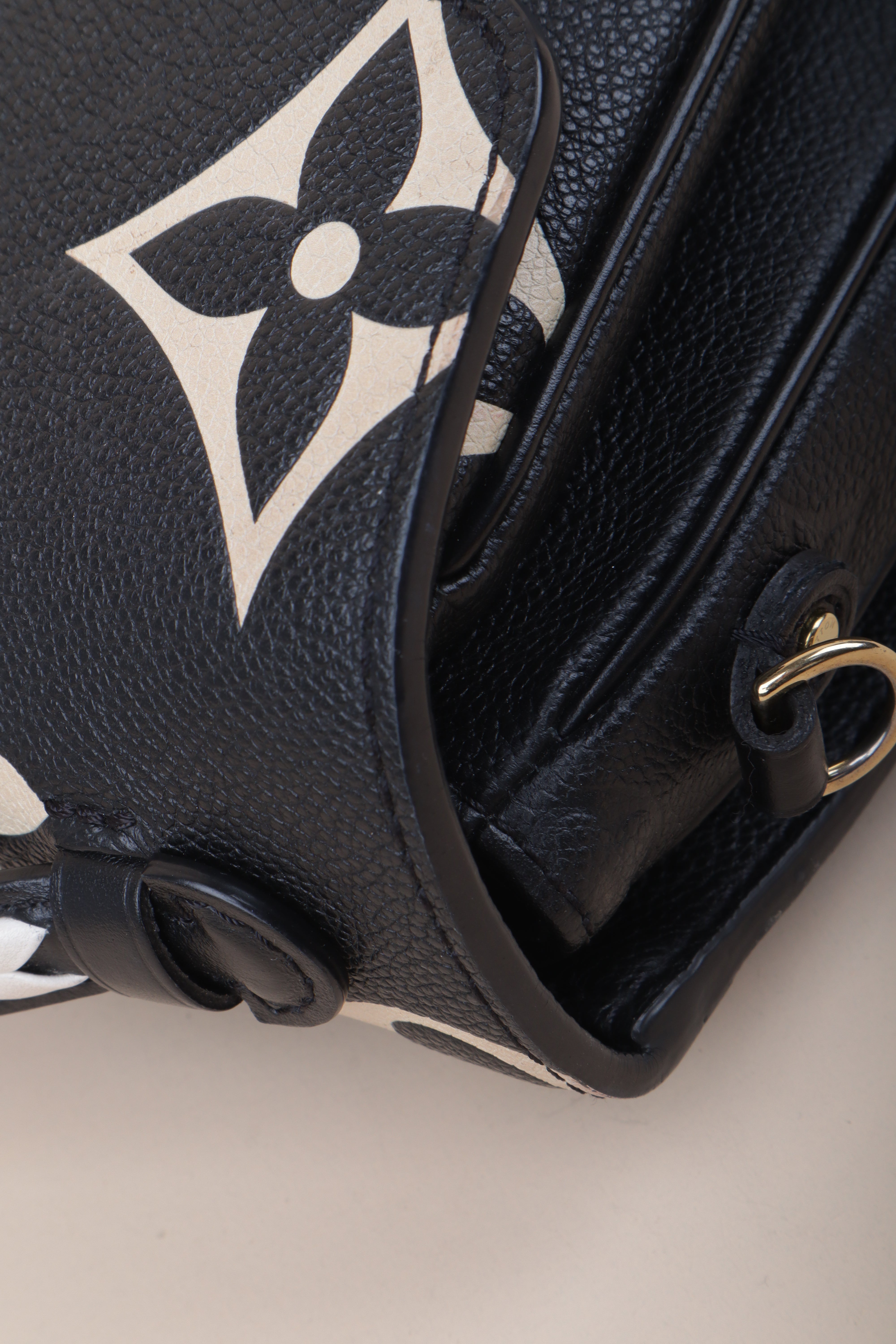Louis Vuitton Bicolor Giant Crafty Empreinte Monogram Pochette Metis Crossbody Bag