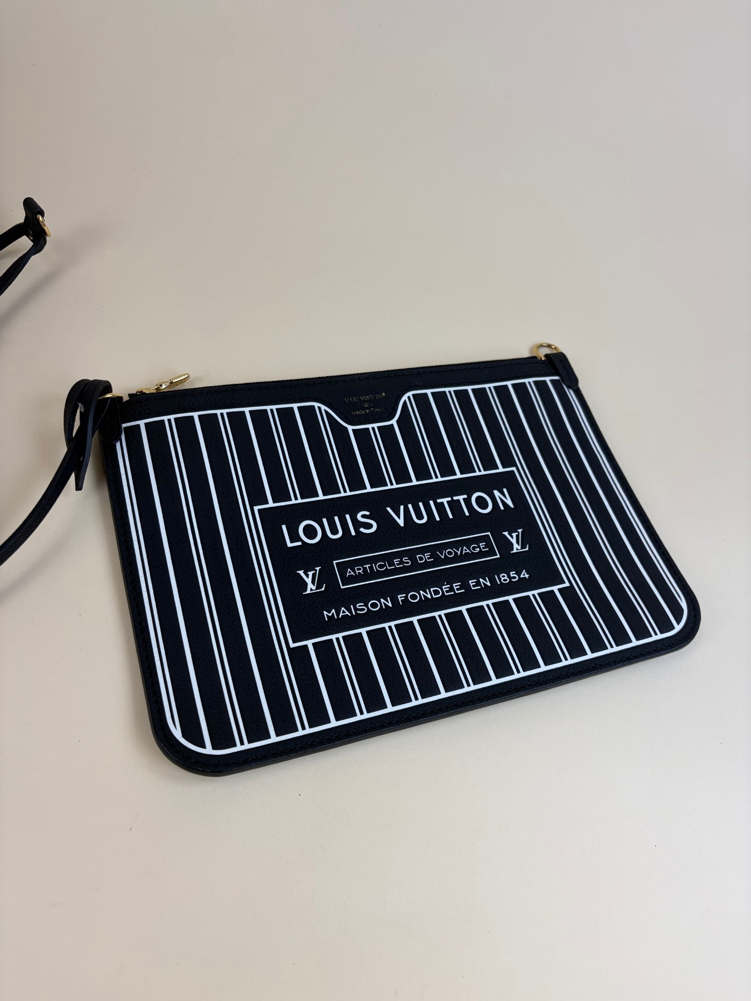 Louis Vuitton  Never full inside out MM monogram and black leather Bag