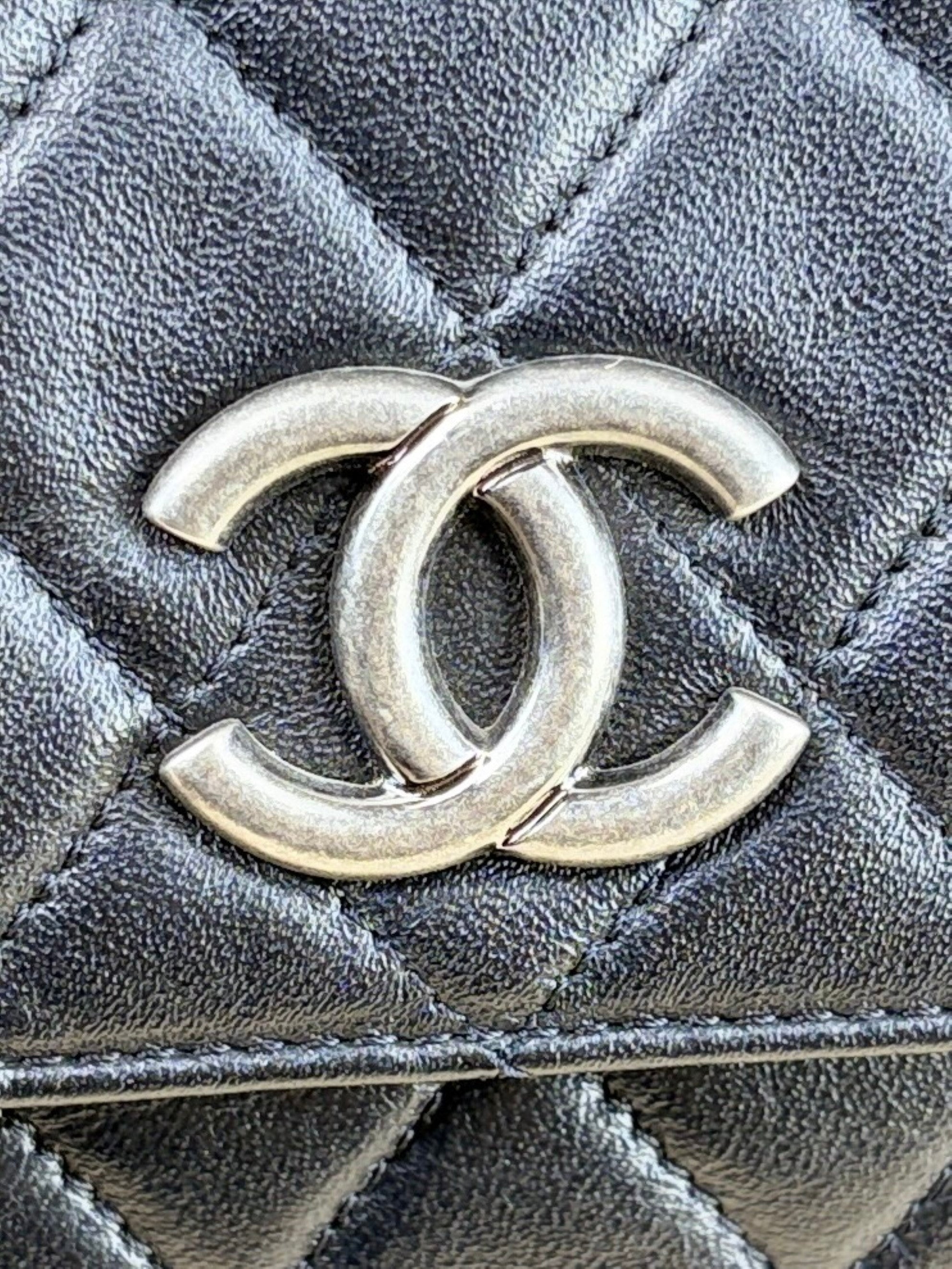 Chanel Black calfskin flap portfolio clutch