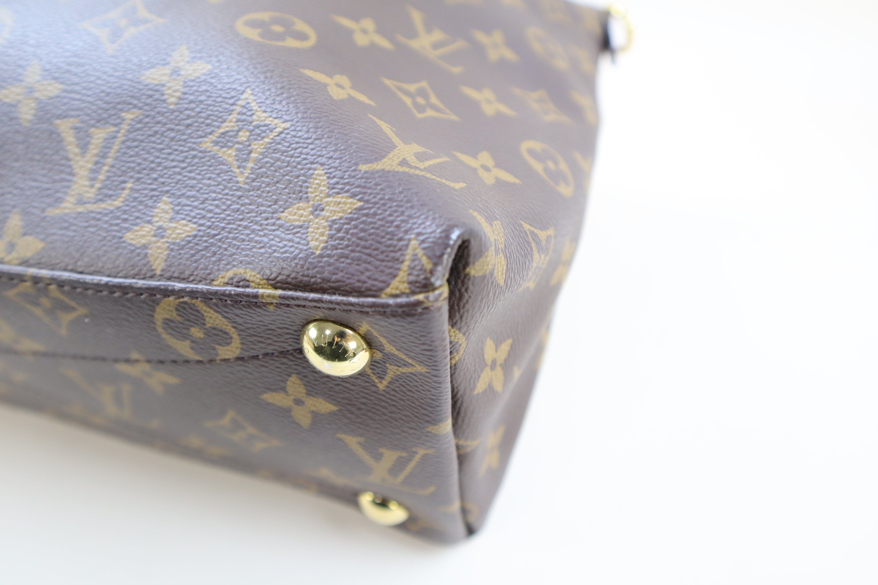 Louis Vuitton Monogram Black MM Tote V Bag