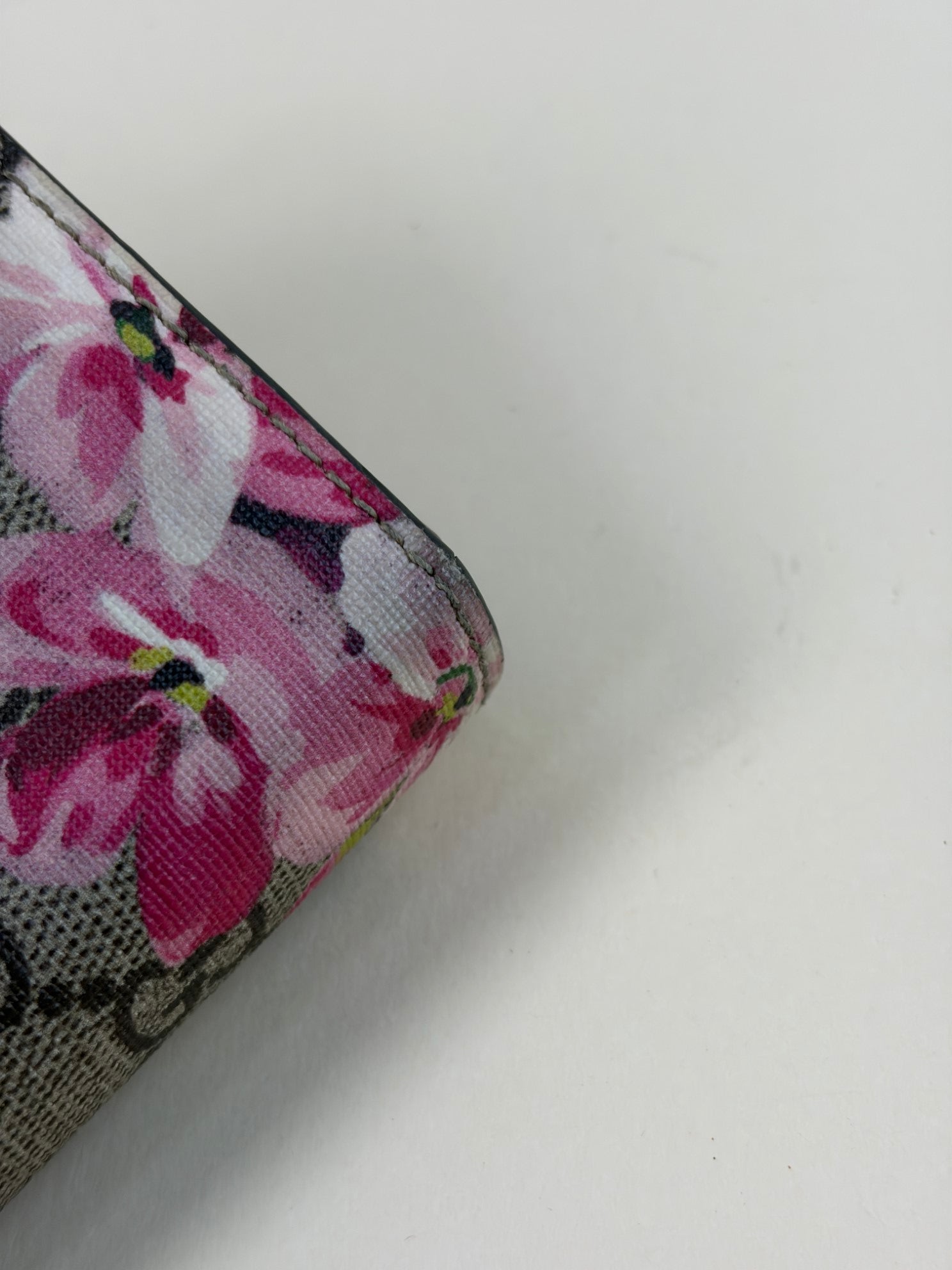 Gucci gg blooms mini wallet on chain Dionysus wok floral
