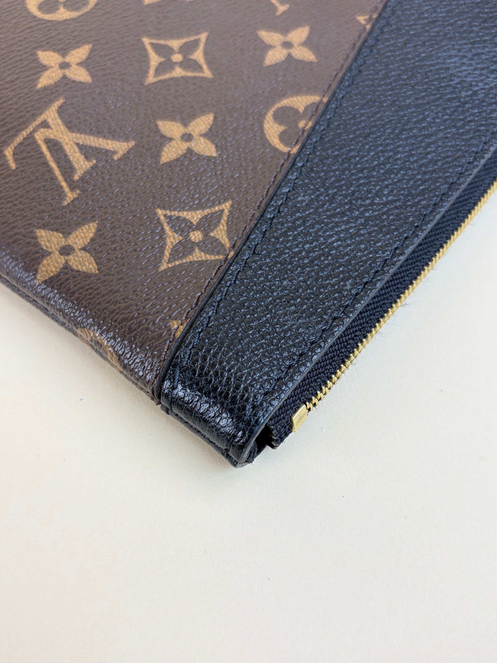 louis Vuitton black calfskin and monogram canvas daily pouch