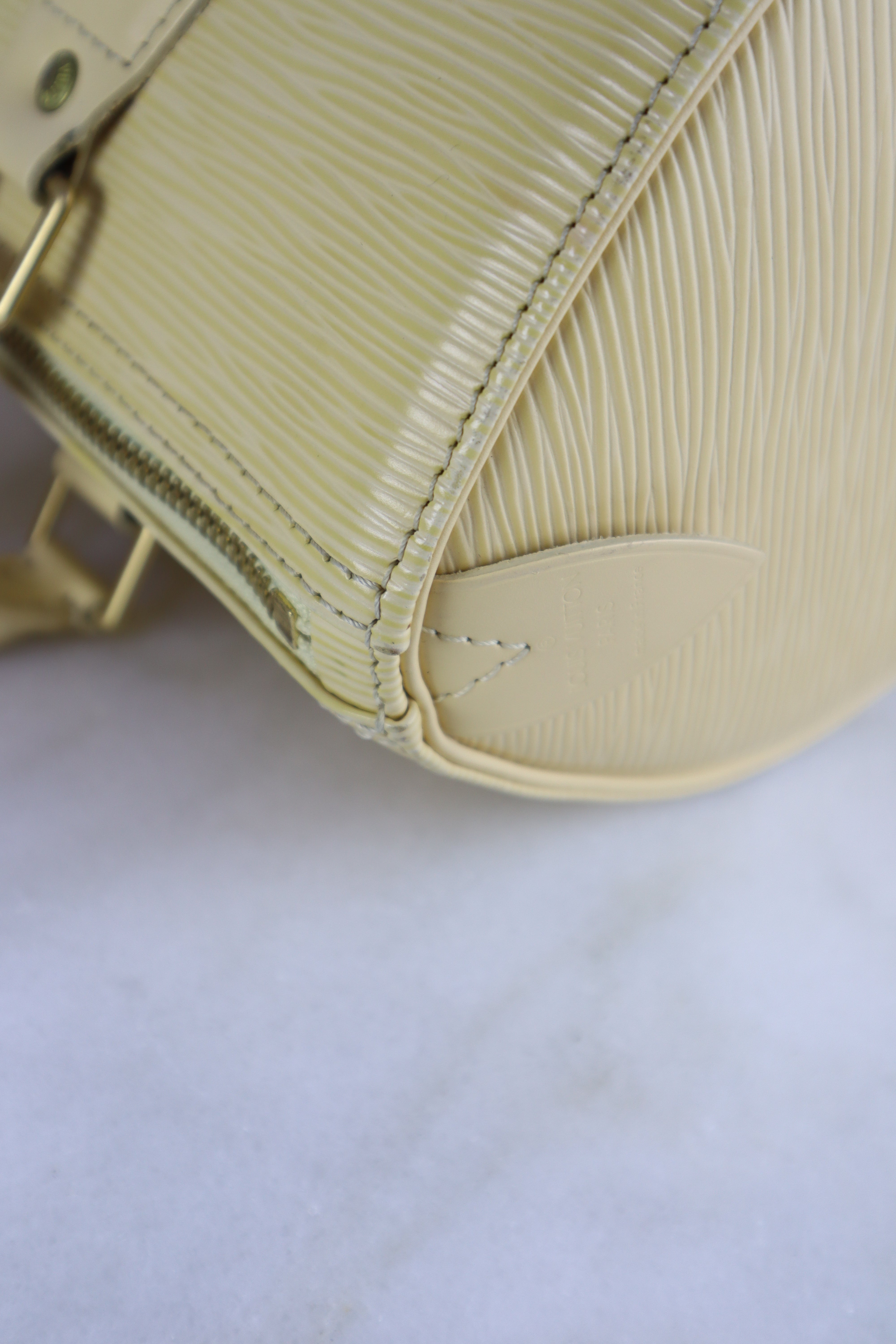 Louis Vuitton Yellow Speedy 25 Satchel Top Handle Bag
