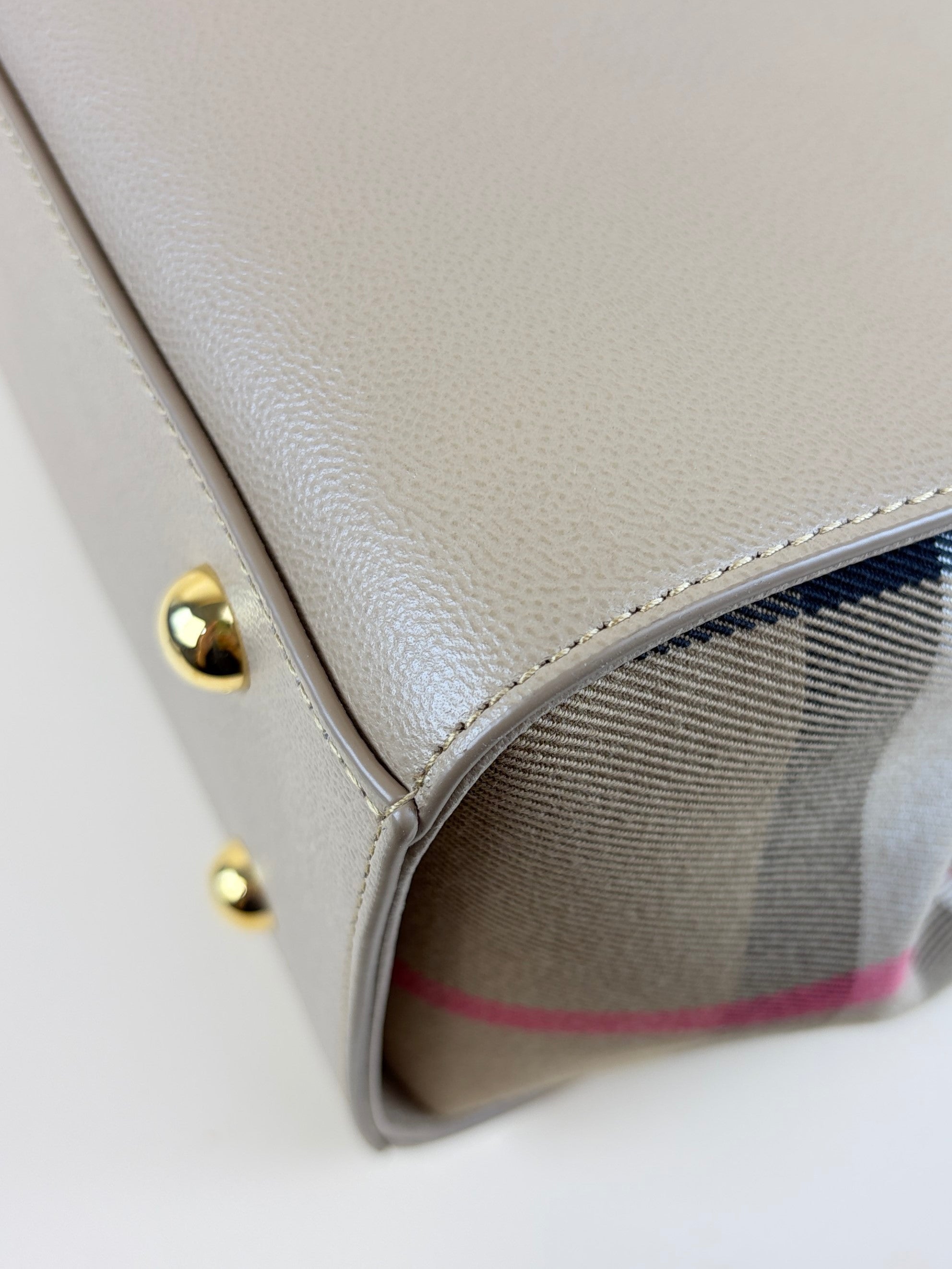 Burberry Banwell medium calfskin mega check house beige tote bag