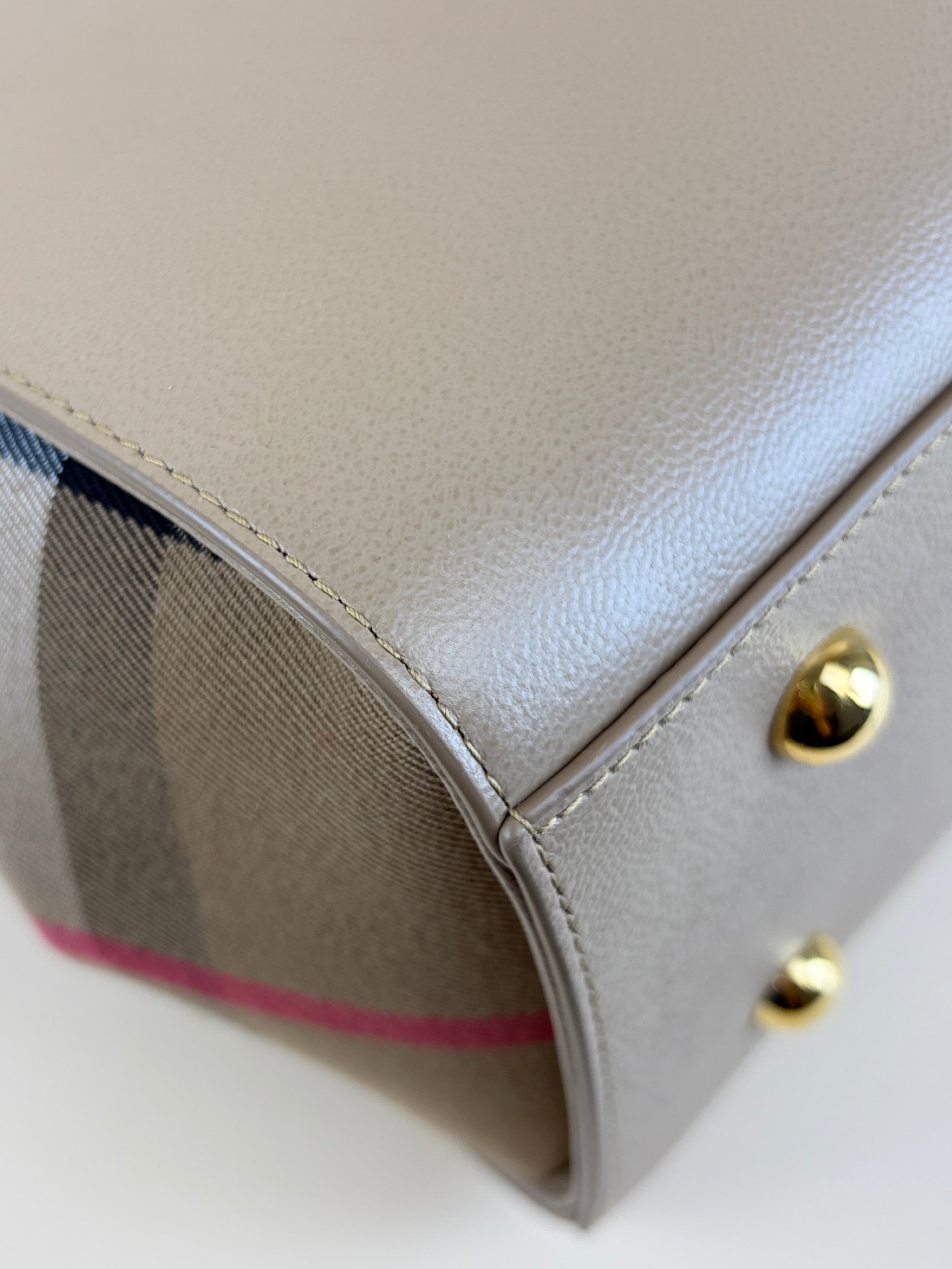 Burberry Banwell medium calfskin mega check house beige tote bag