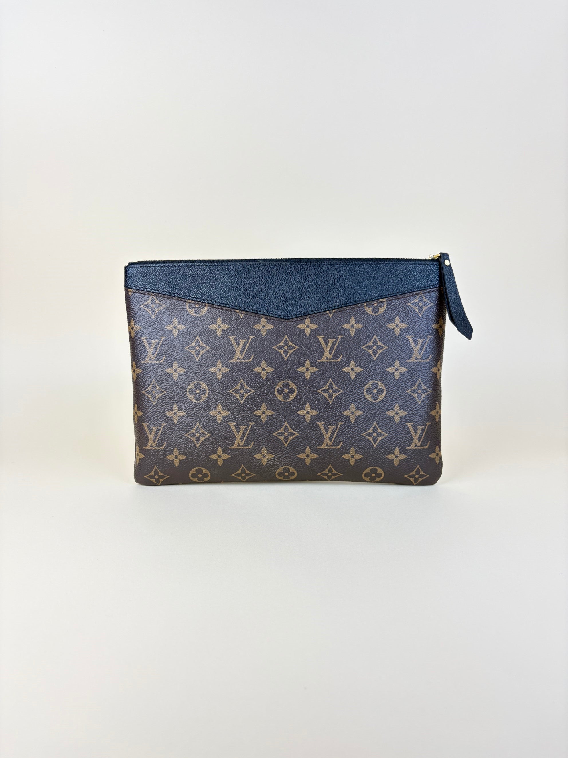 louis Vuitton black calfskin and monogram canvas daily pouch