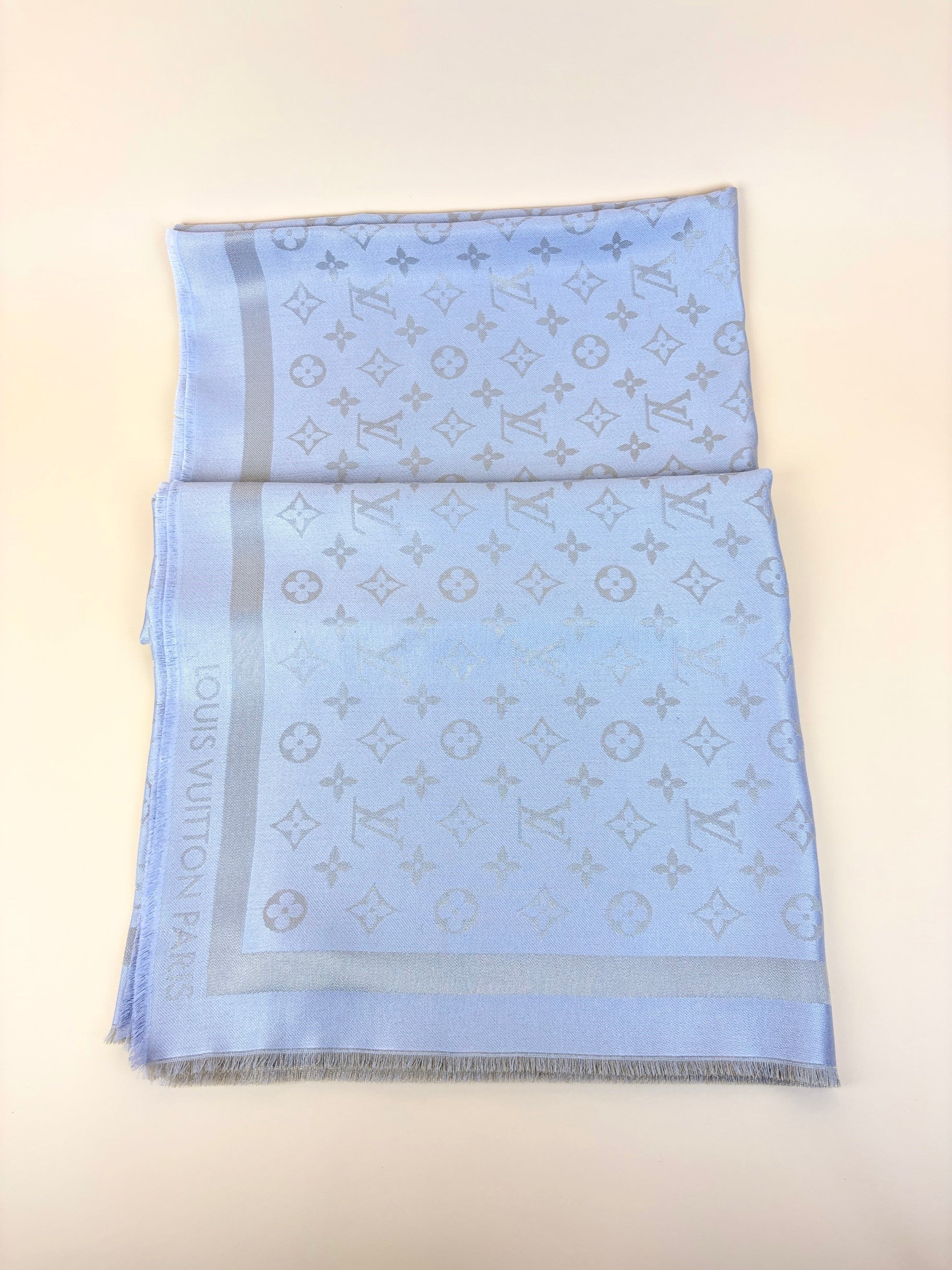 louis Vuitton euro grey monogram shine shawl