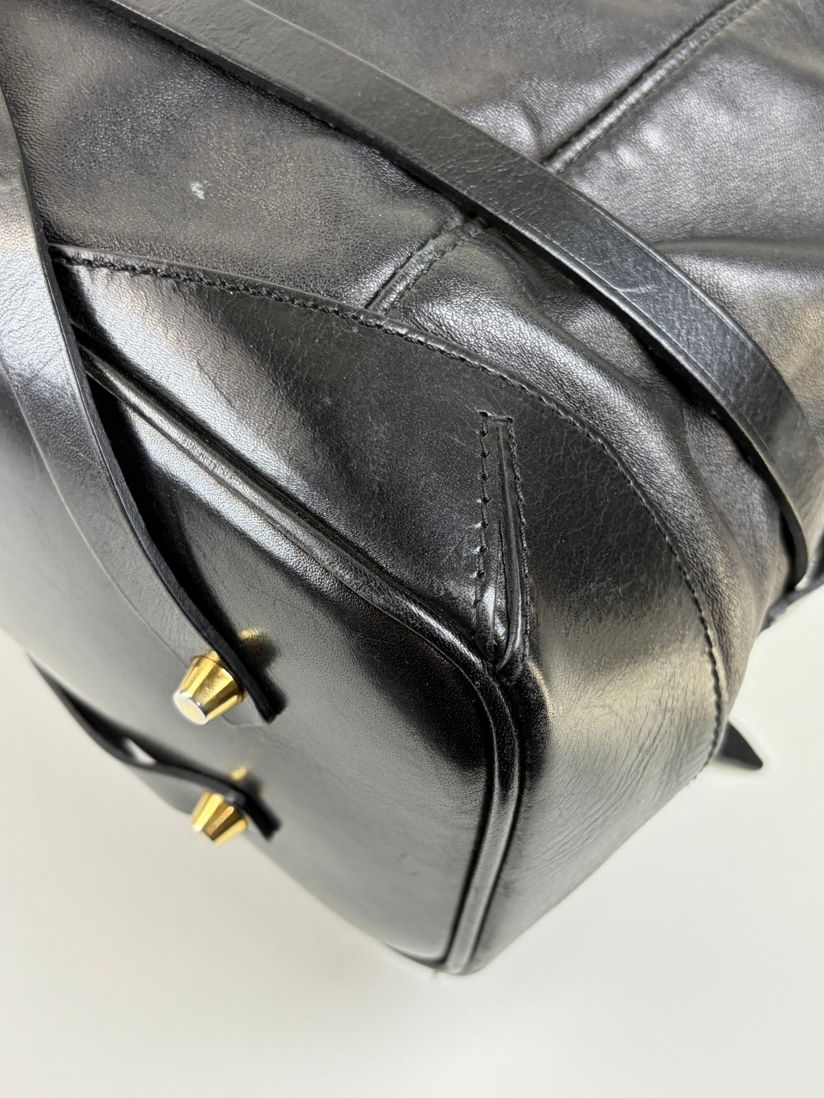Burberry black soft leather landscape bridle large iynher tote bag