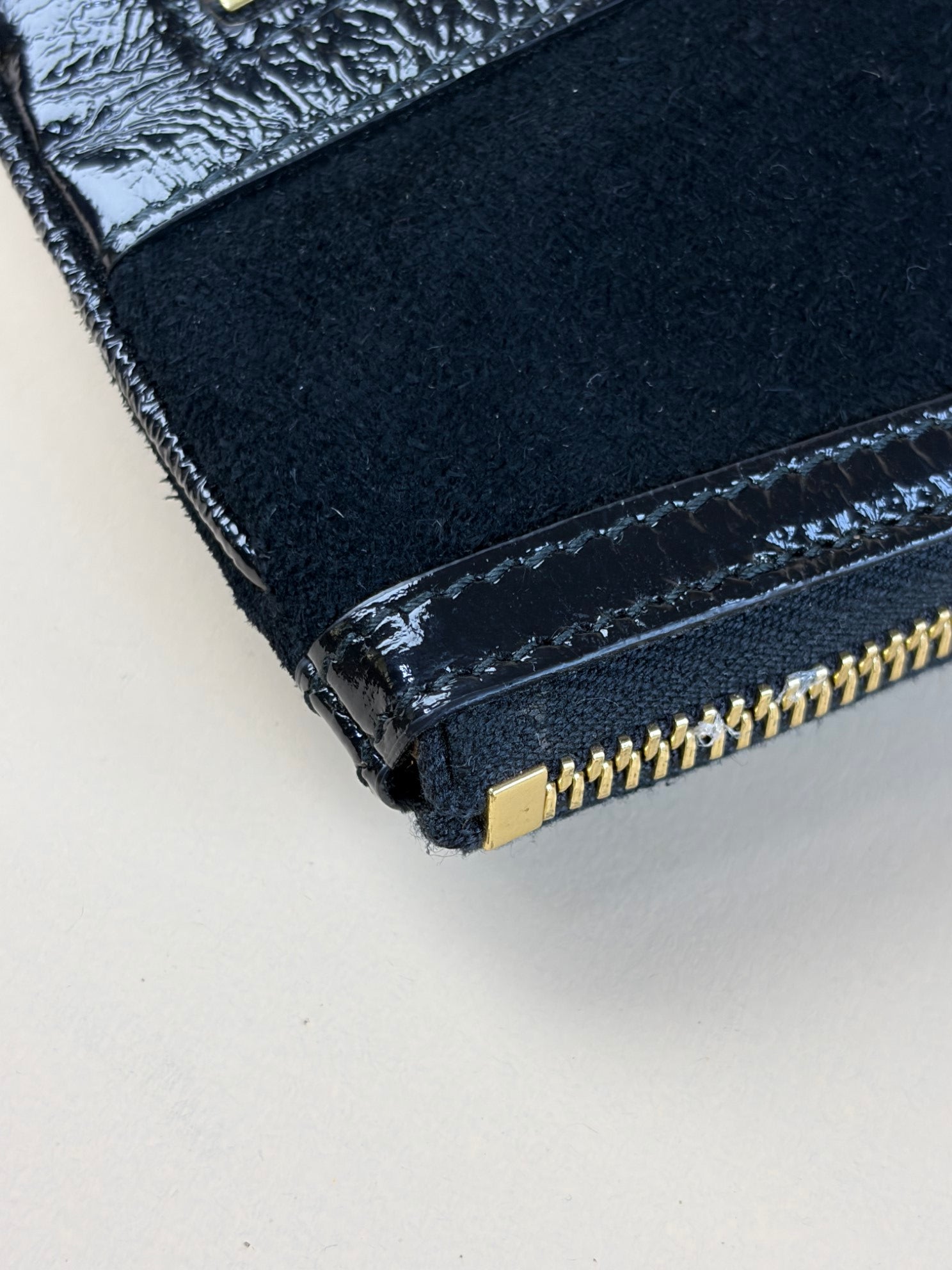 Gucci Black Suede GG Ophidia Vintage Zip Clutch