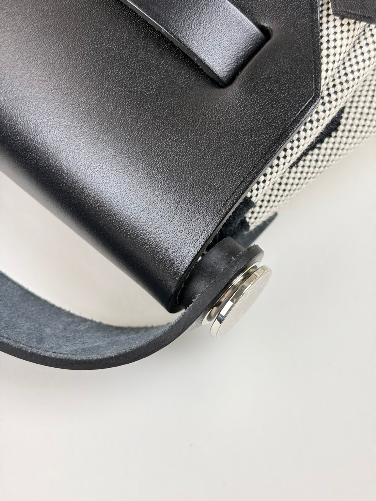 Hermes  Herbag Messenger bag39 Ecru/noir